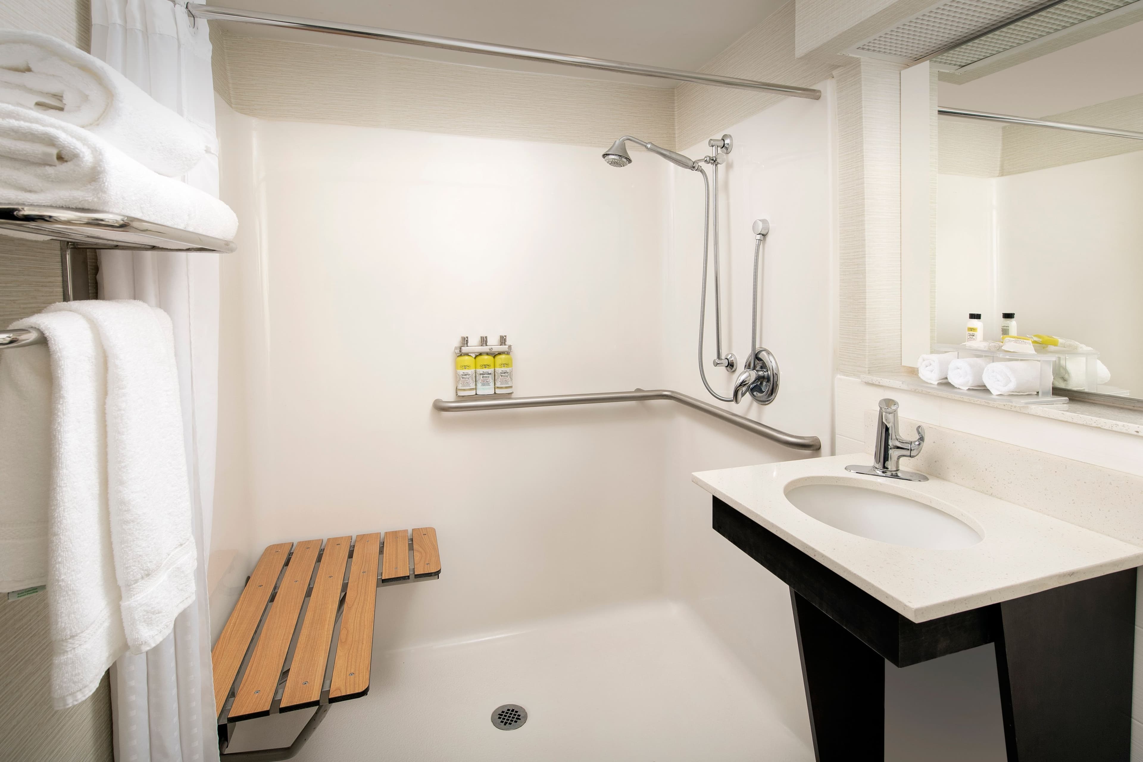 Holiday Inn Express & Suites Annapolis — 26