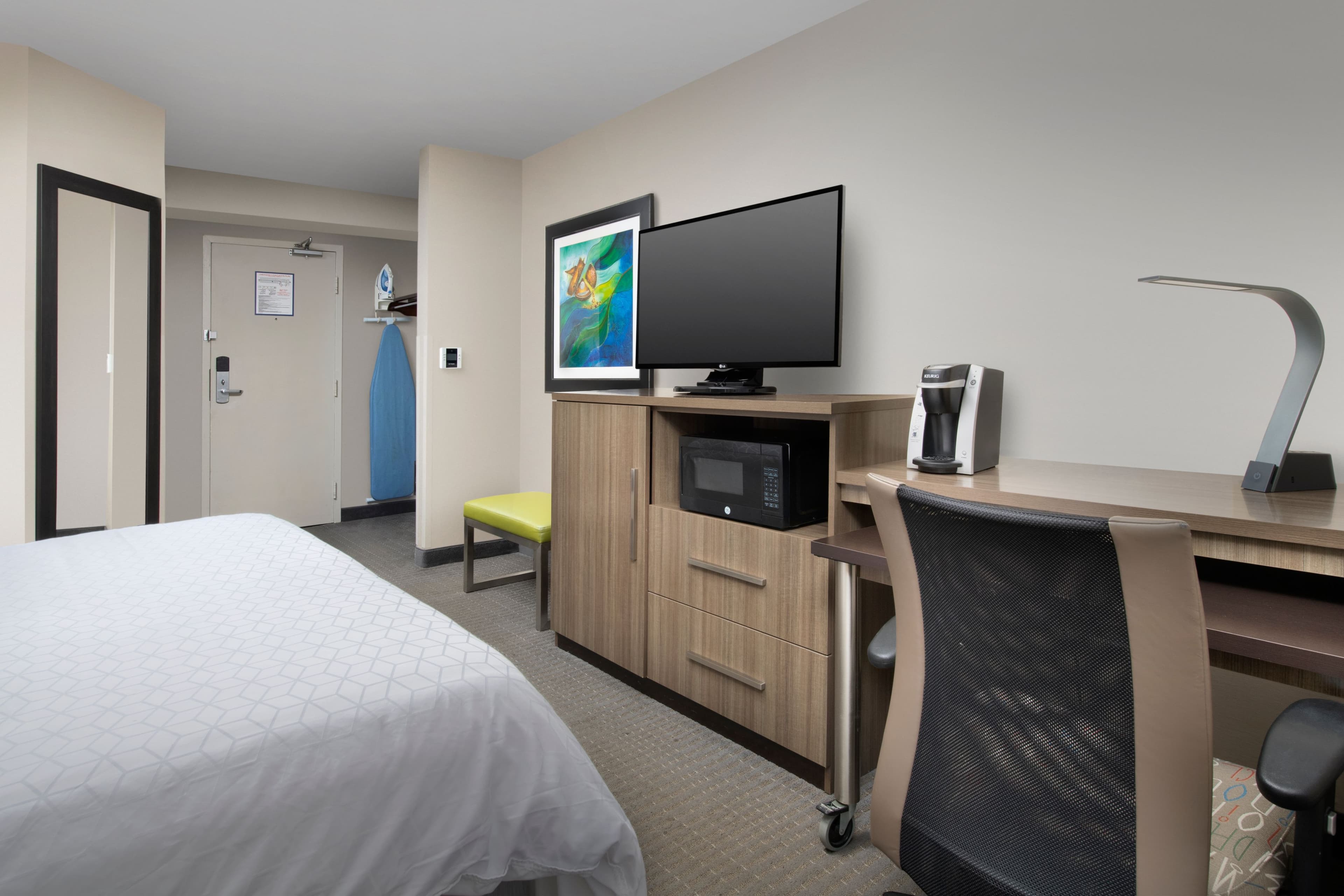Holiday Inn Express & Suites Annapolis — 10