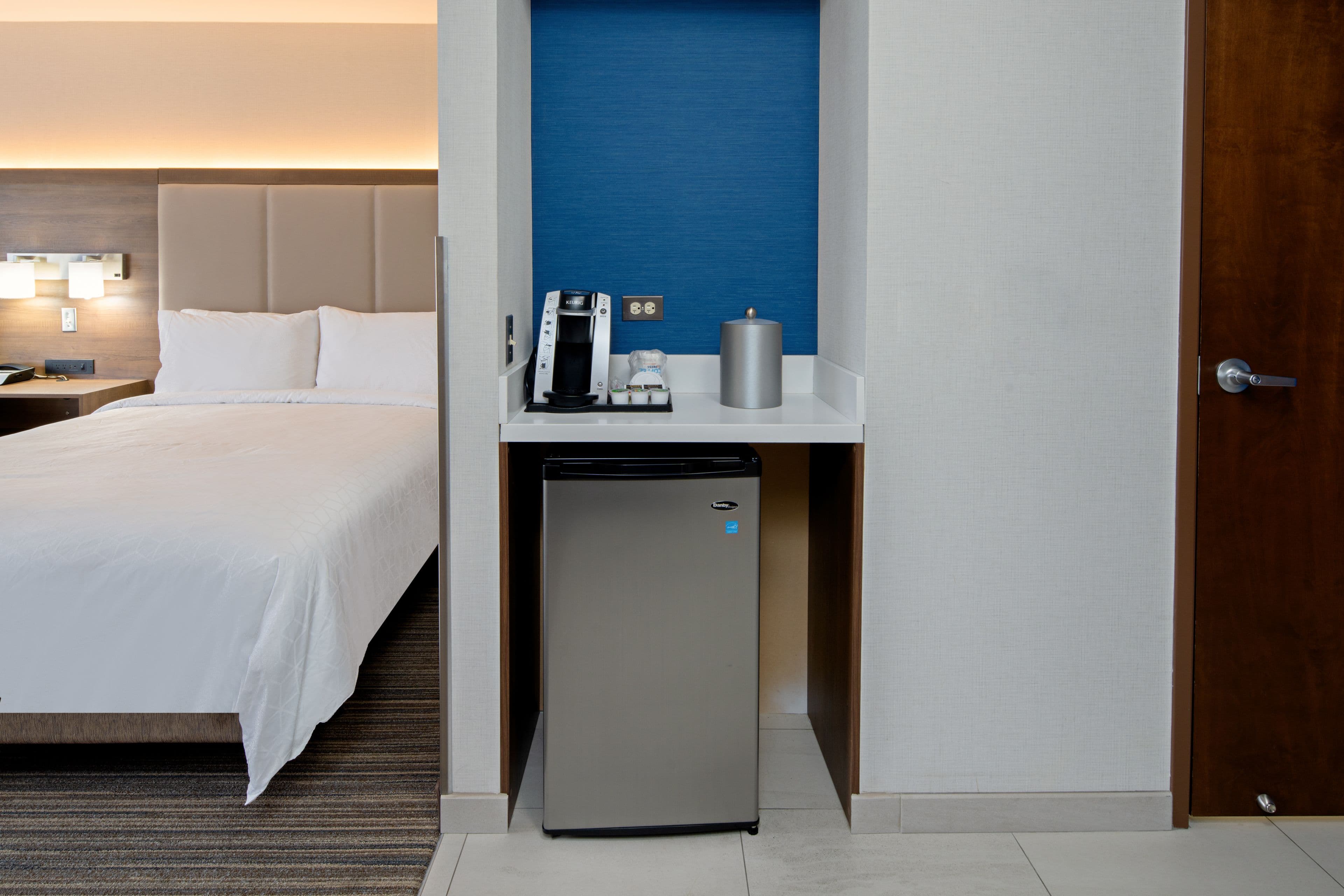 Holiday Inn Express & Suites Atascadero — 18