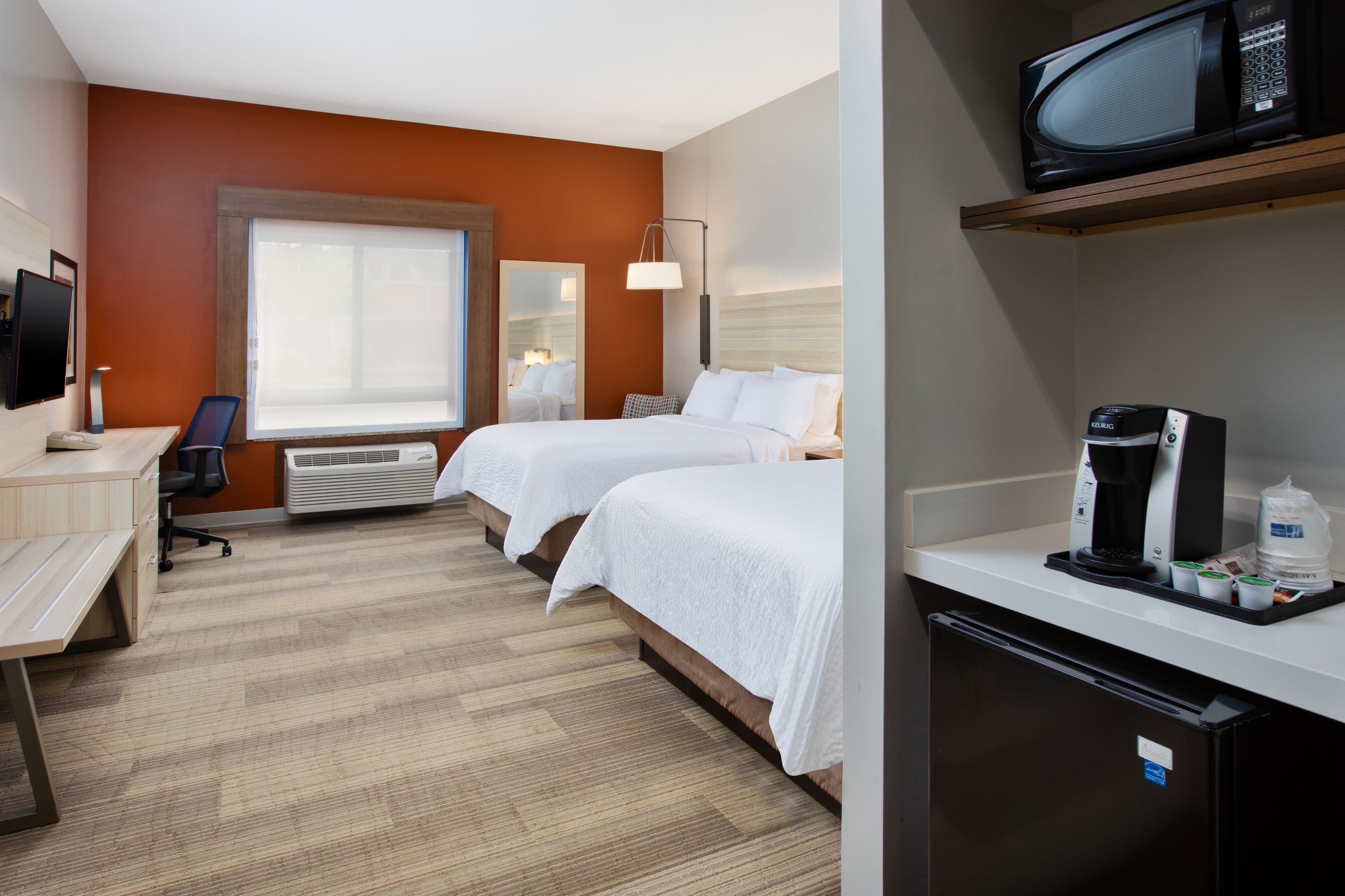 Holiday Inn Express & Suites Athens — 12