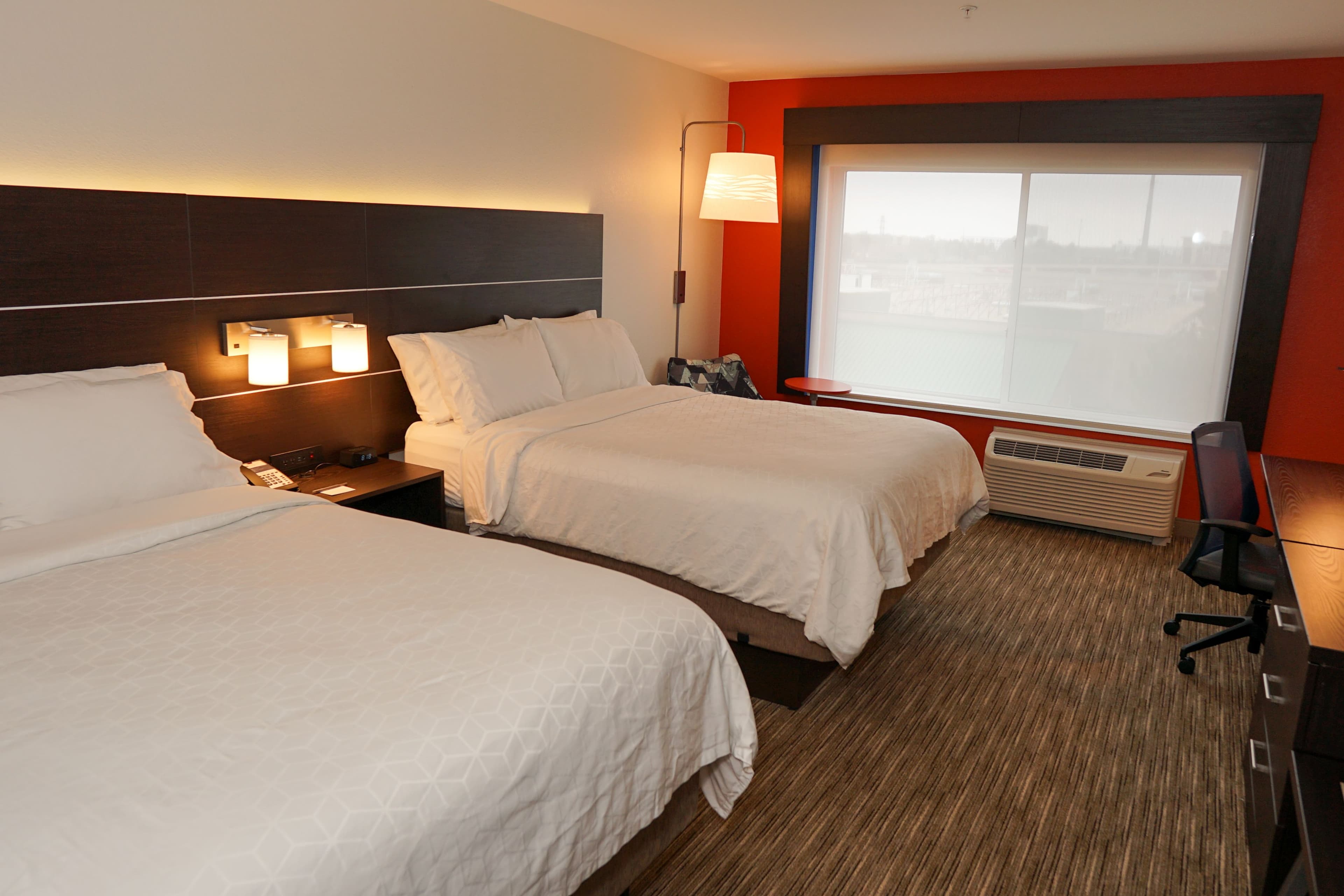 Holiday Inn Express & Suites Denver - Aurora Medical Campus — 33