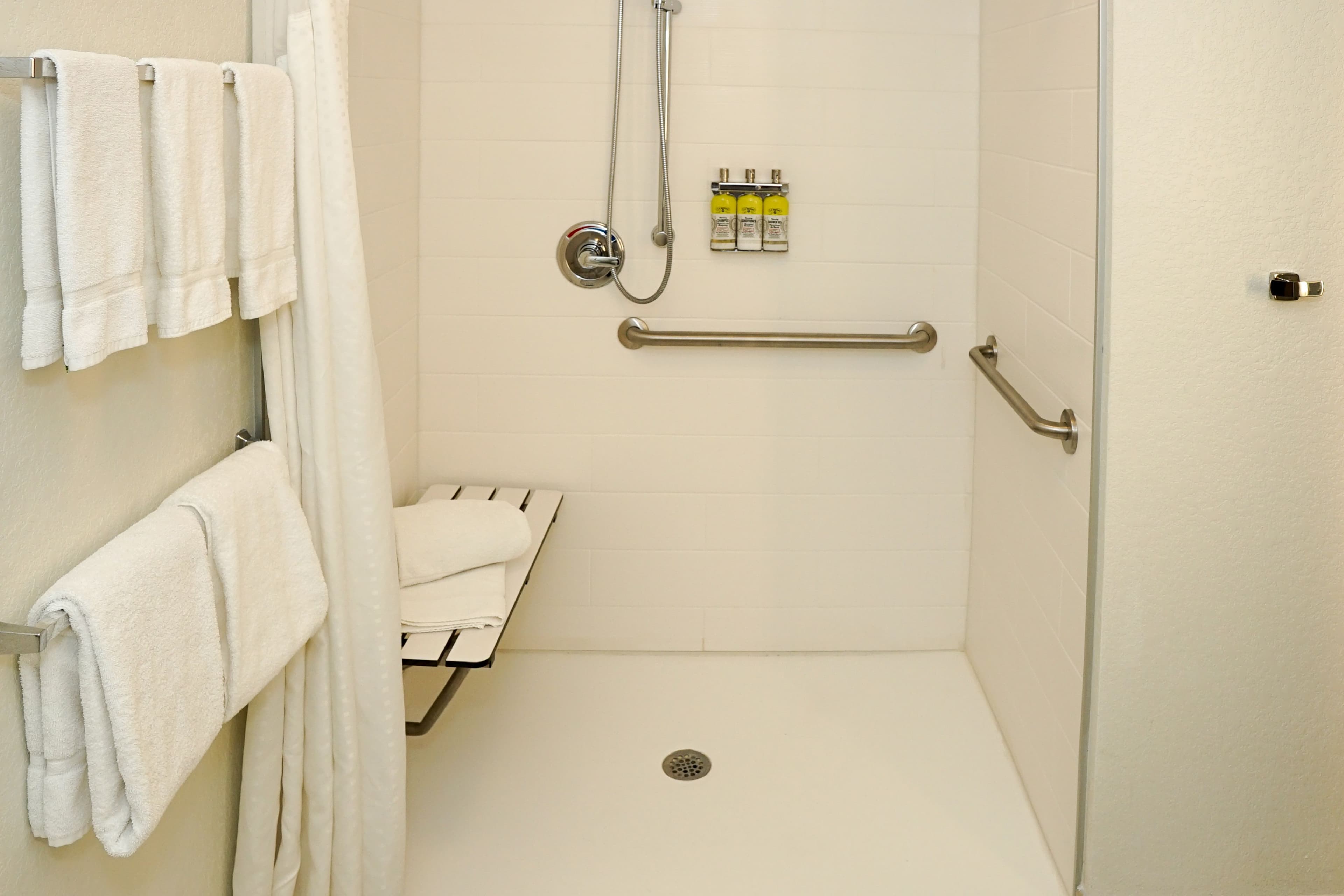 Holiday Inn Express & Suites Denver - Aurora Medical Campus — 12
