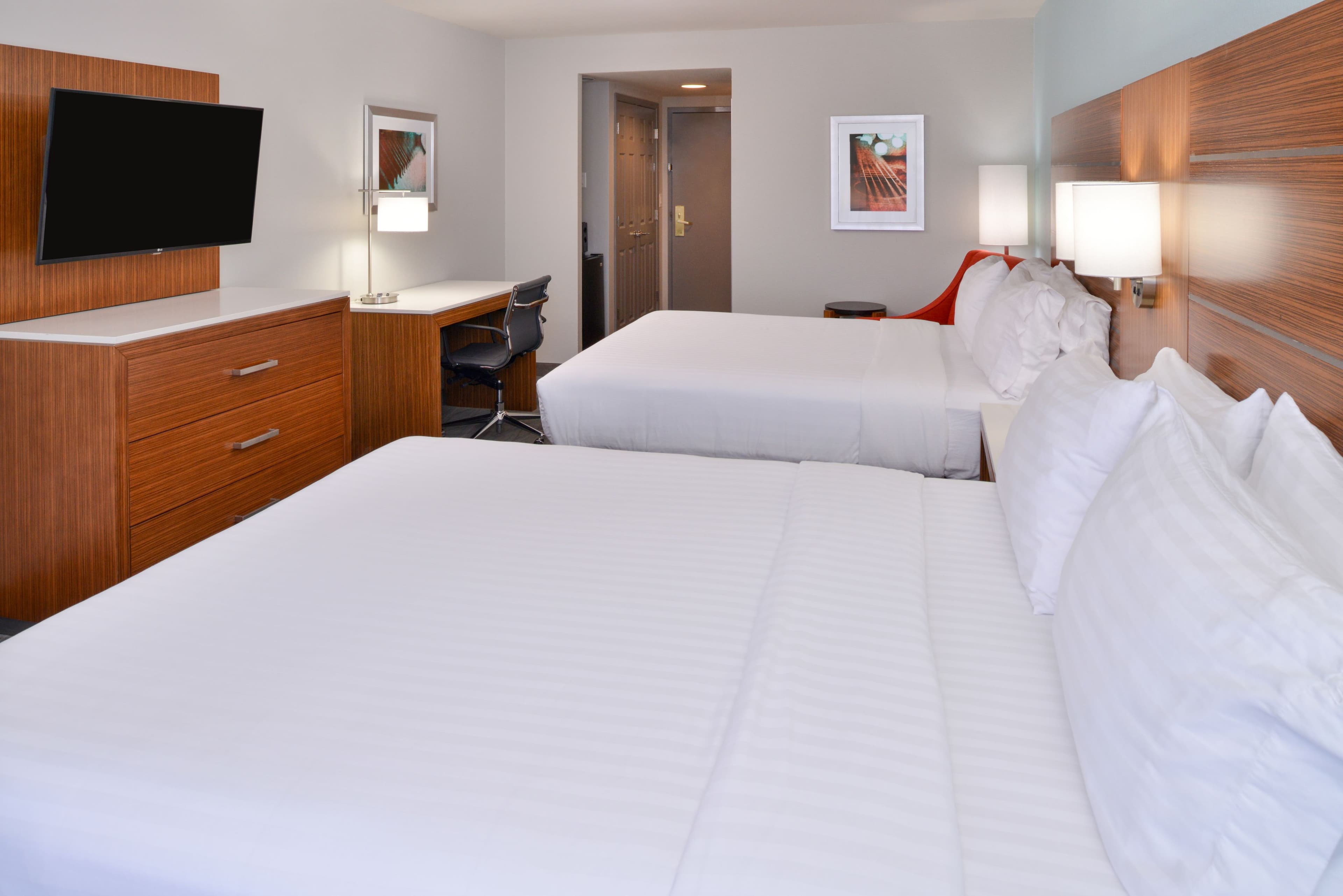 Holiday Inn Express & Suites Austin North Central — 18