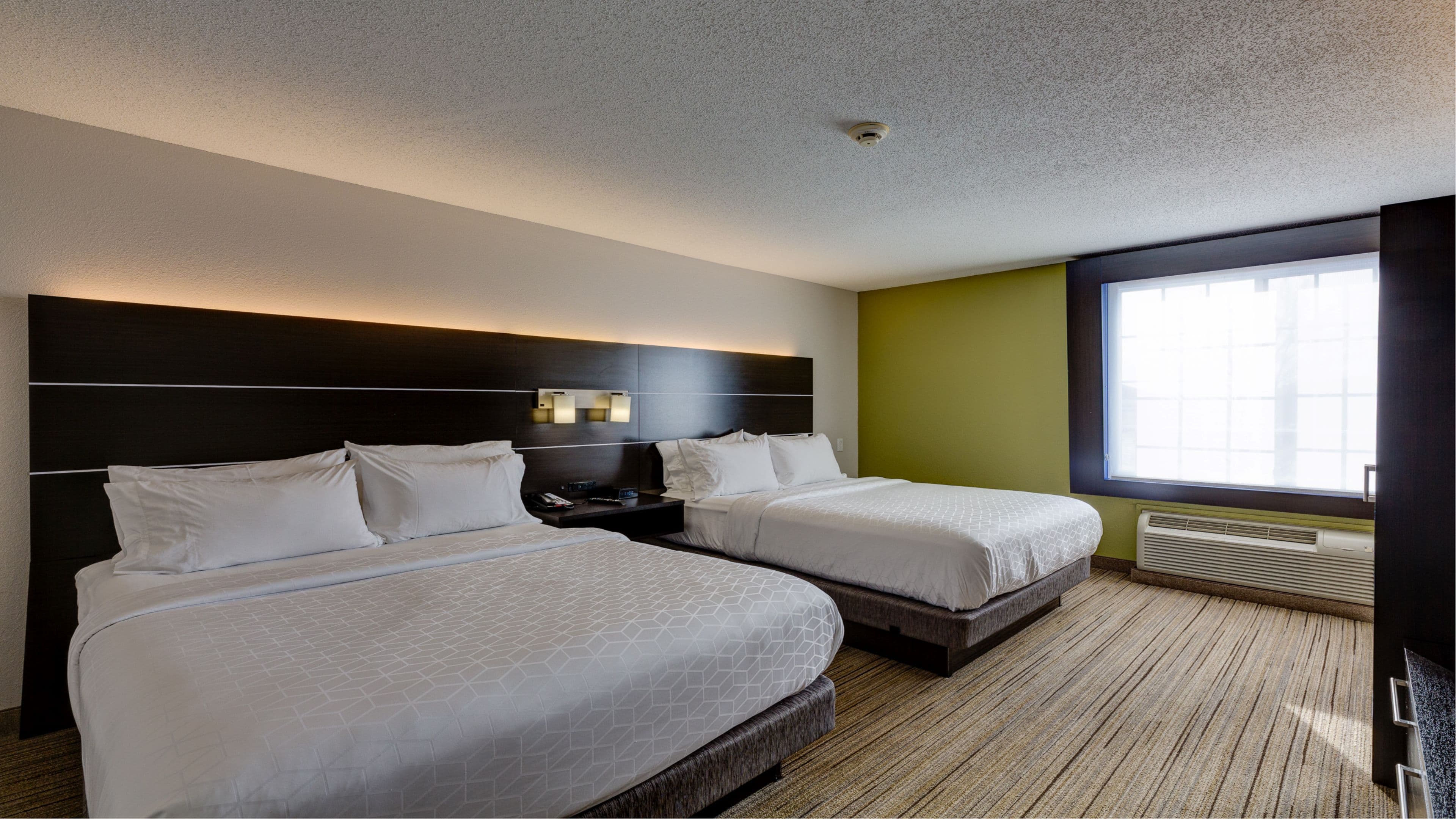 Holiday Inn Express & Suites Ashtabula-Geneva — 9