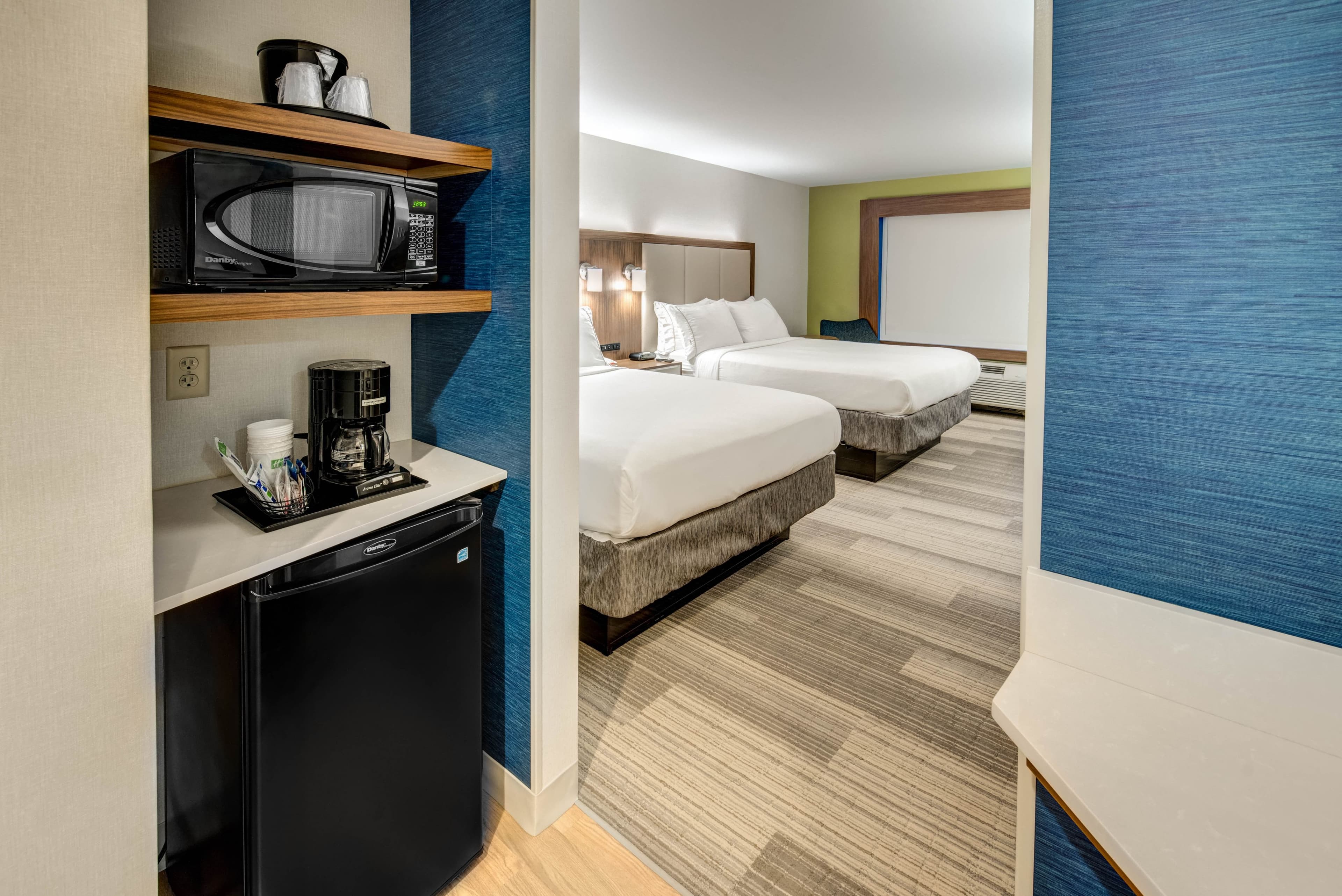 Holiday Inn Express & Suites Woodbridge — 28