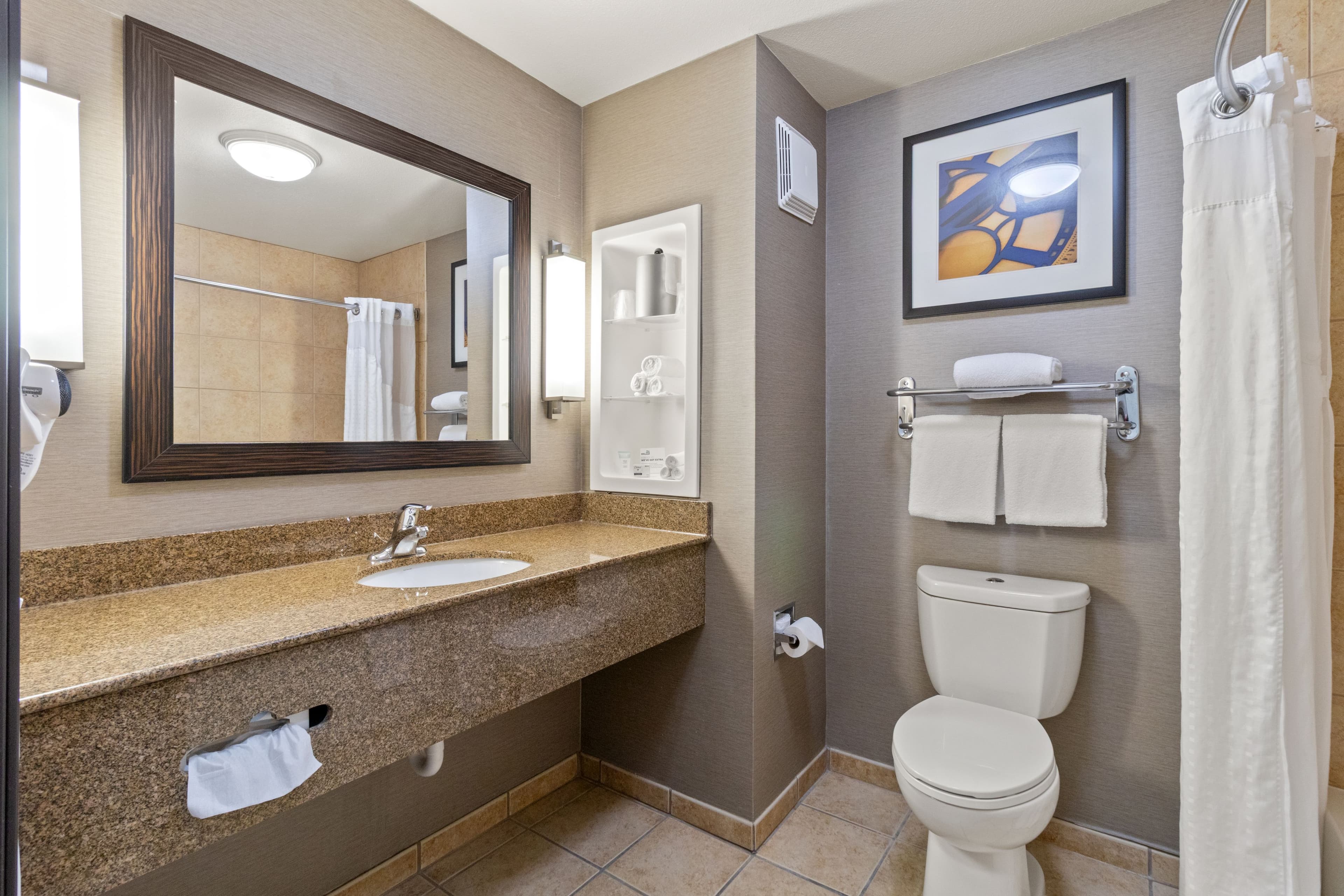 Holiday Inn Express & Suites Barstow - Route 66 - Image 2