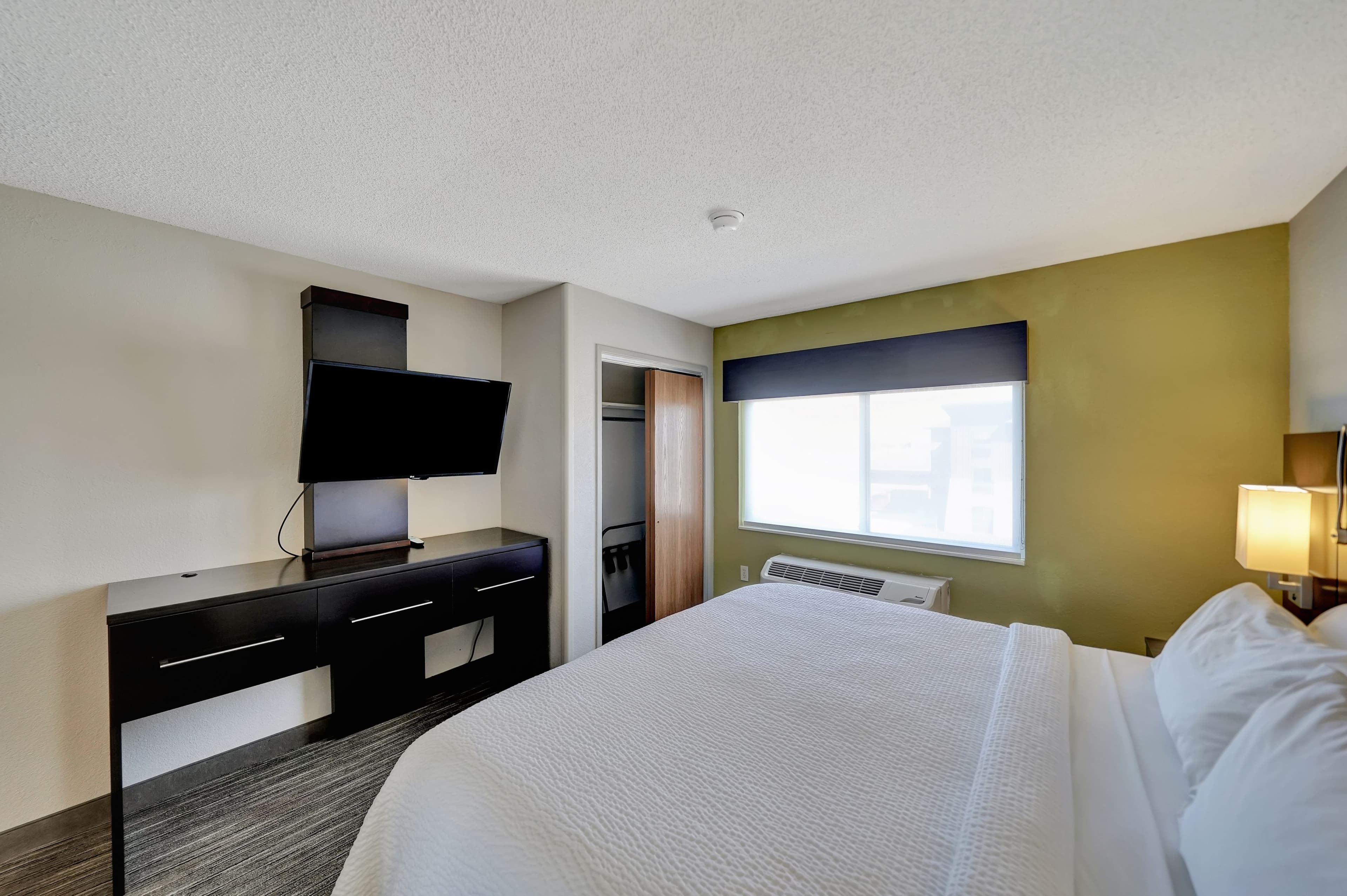 Holiday Inn Express & Suites Beatrice — 43