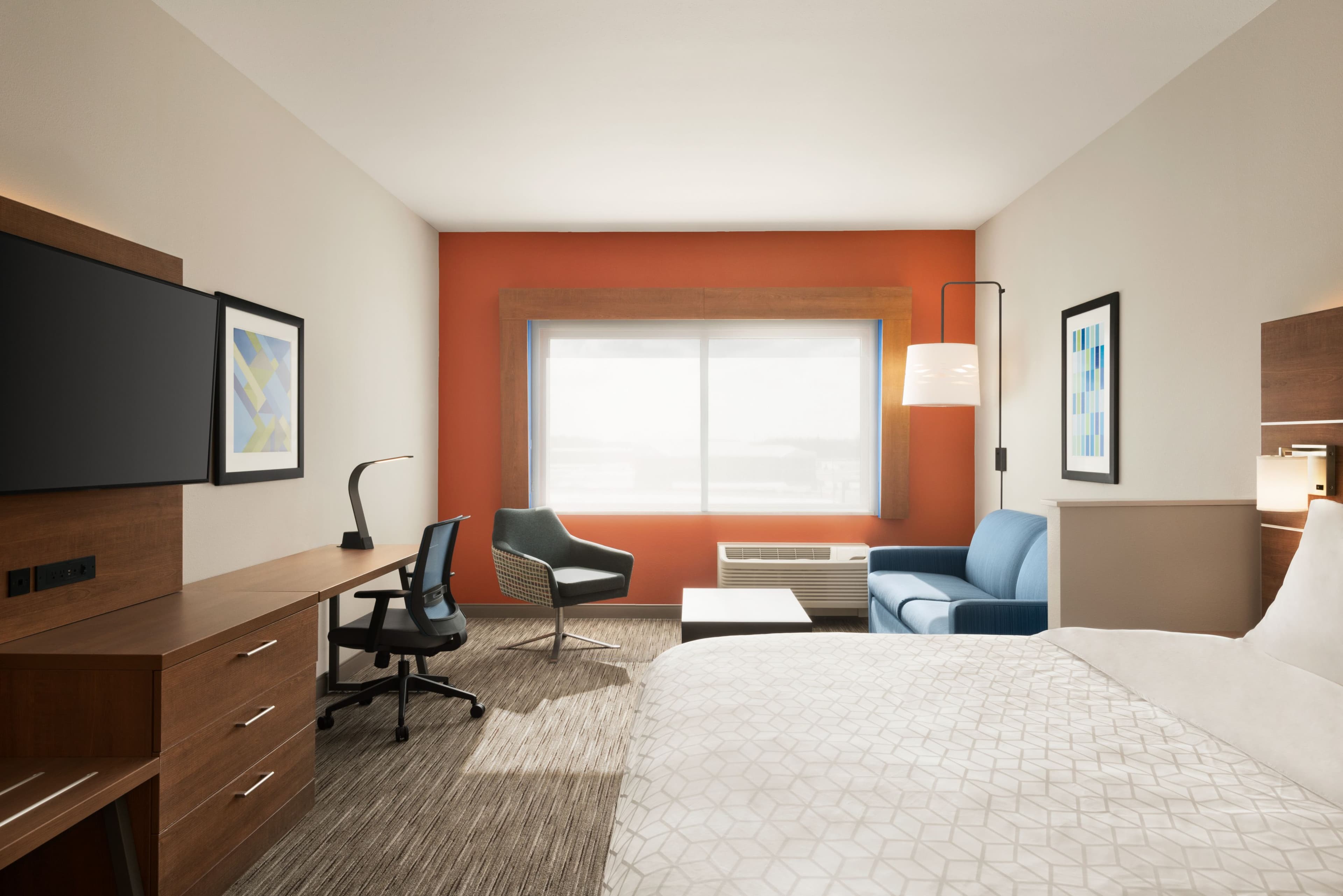 Holiday Inn Express & Suites Beaver Dam — 28