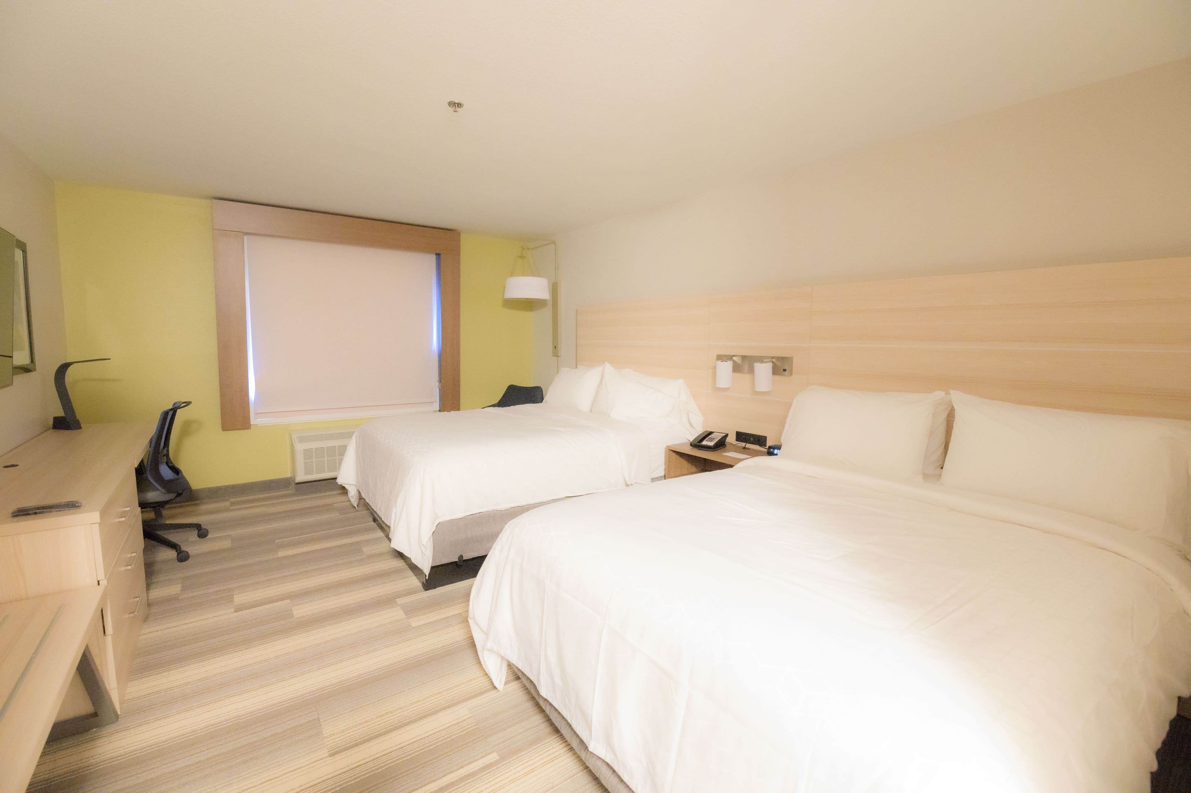 Holiday Inn Express & Suites Dayton East - Beavercreek — 35