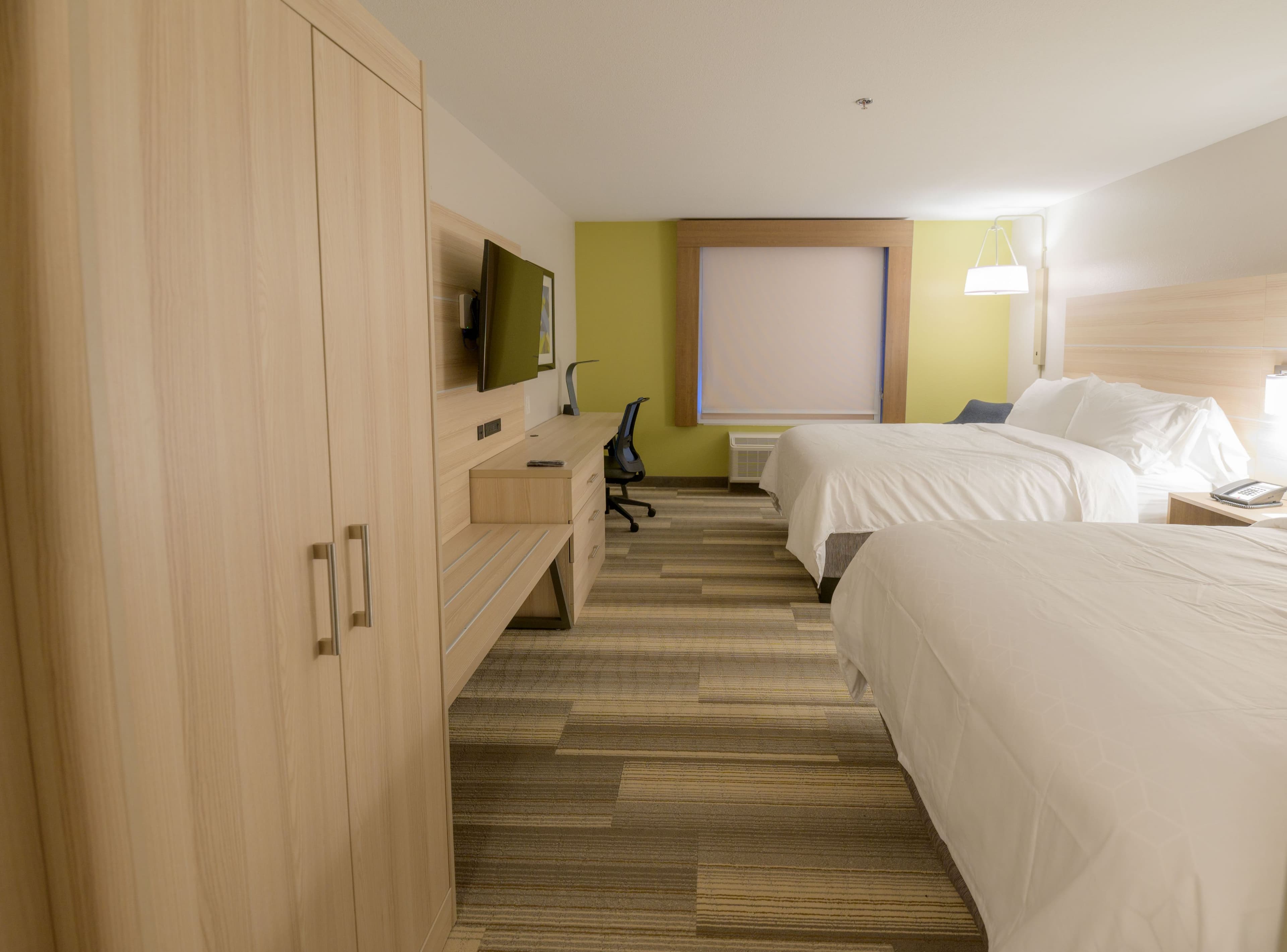Holiday Inn Express & Suites Dayton East - Beavercreek — 33