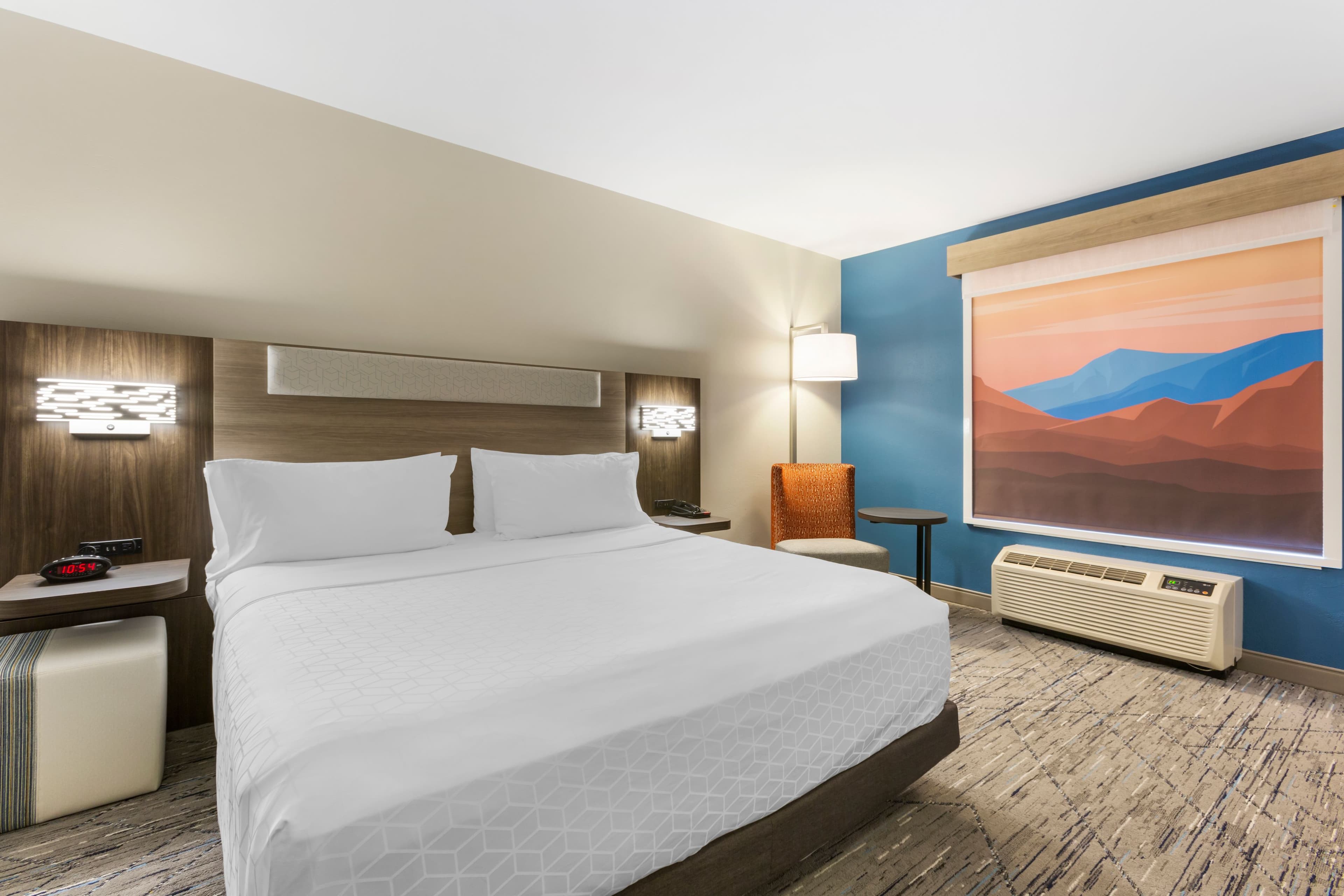 Holiday Inn Express & Suites Belgrade — 17