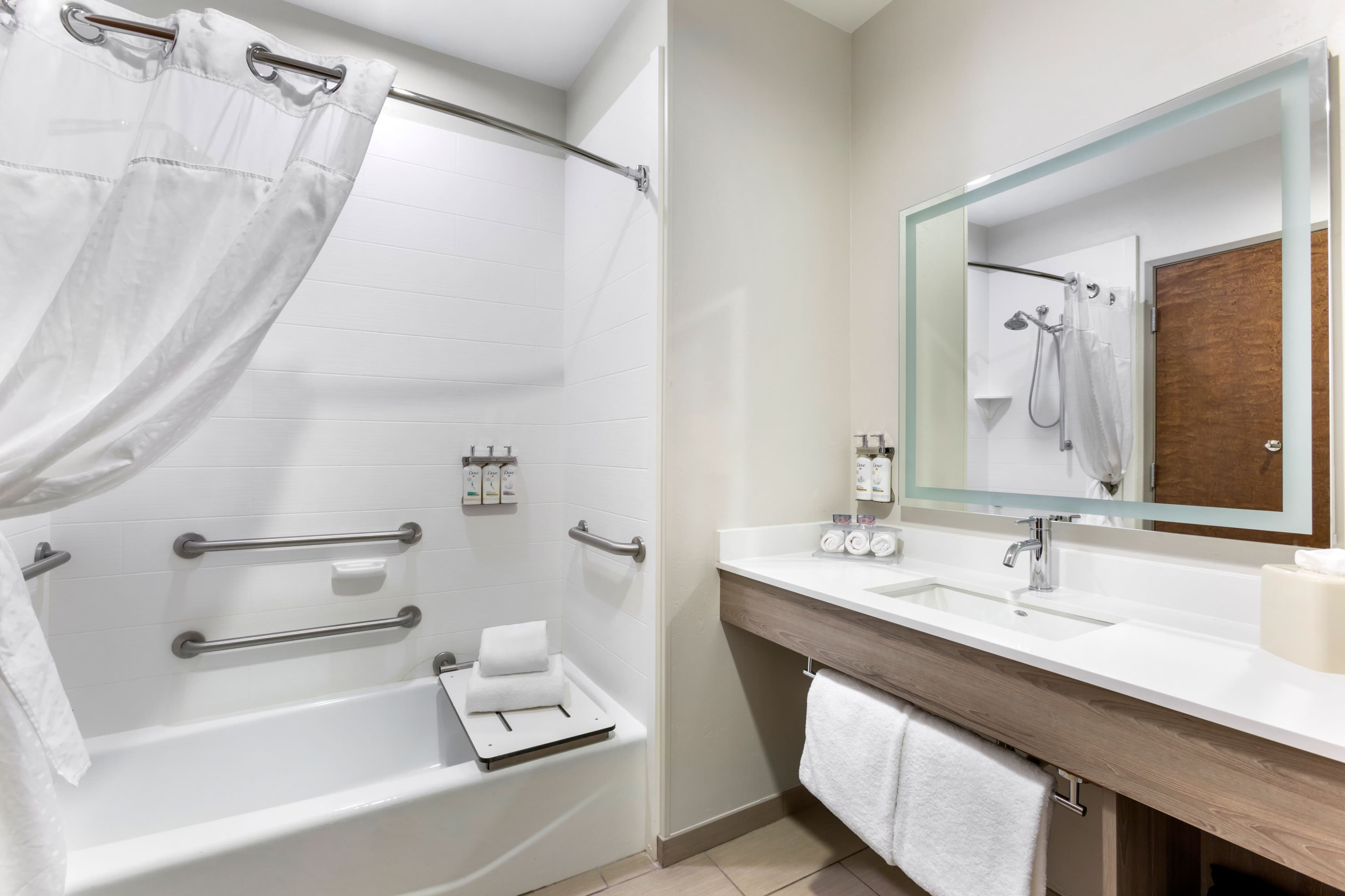 Holiday Inn Express & Suites Belgrade — 29