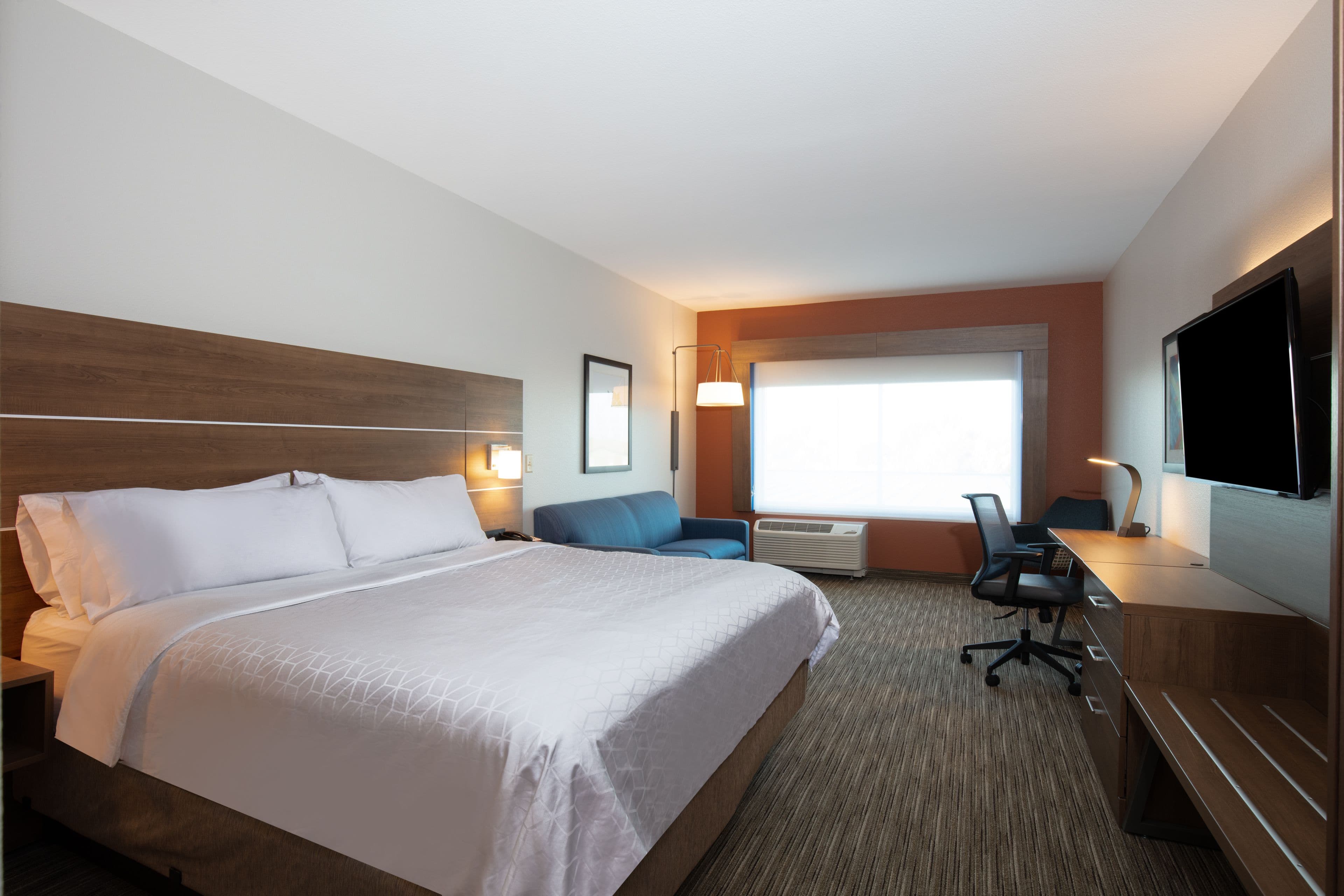 Holiday Inn Express & Suites Beloit — 54