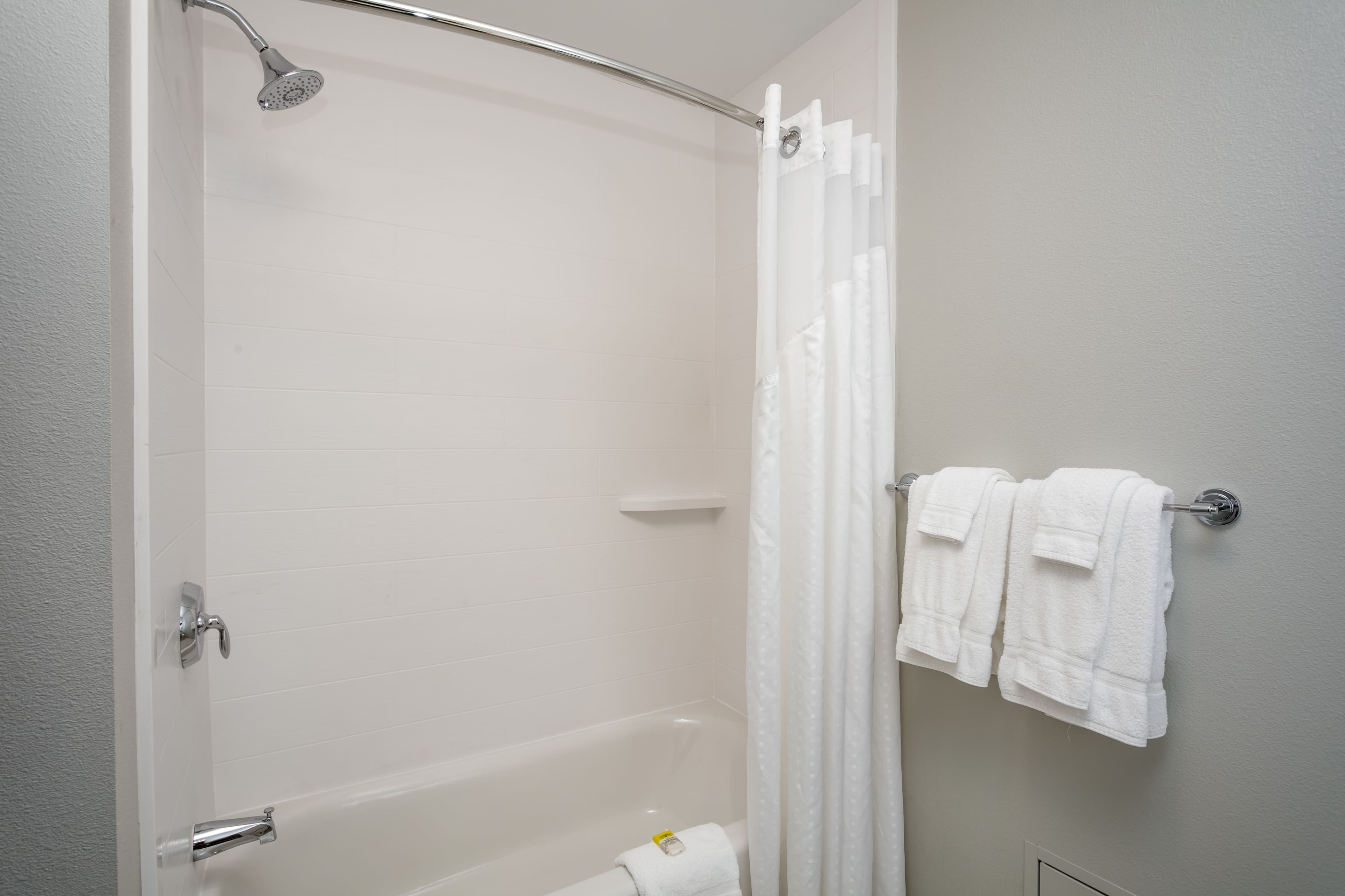 Holiday Inn Express & Suites Bend South — 34
