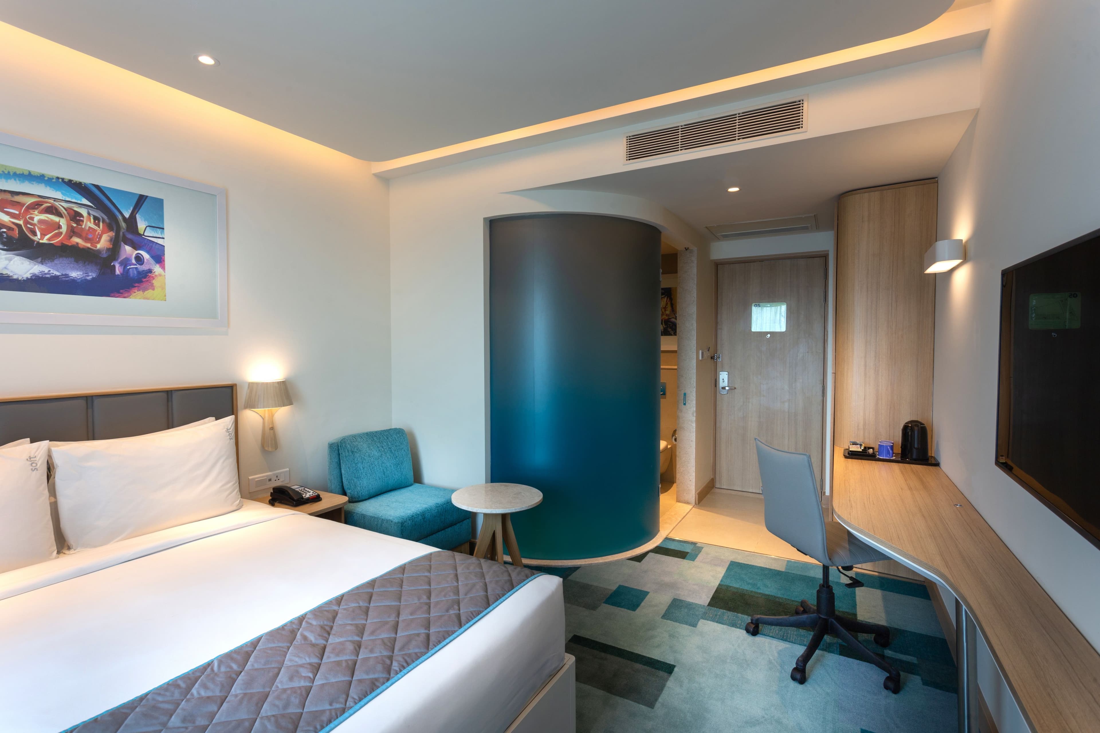 Holiday Inn Express & Suites Bengaluru OMR — 8