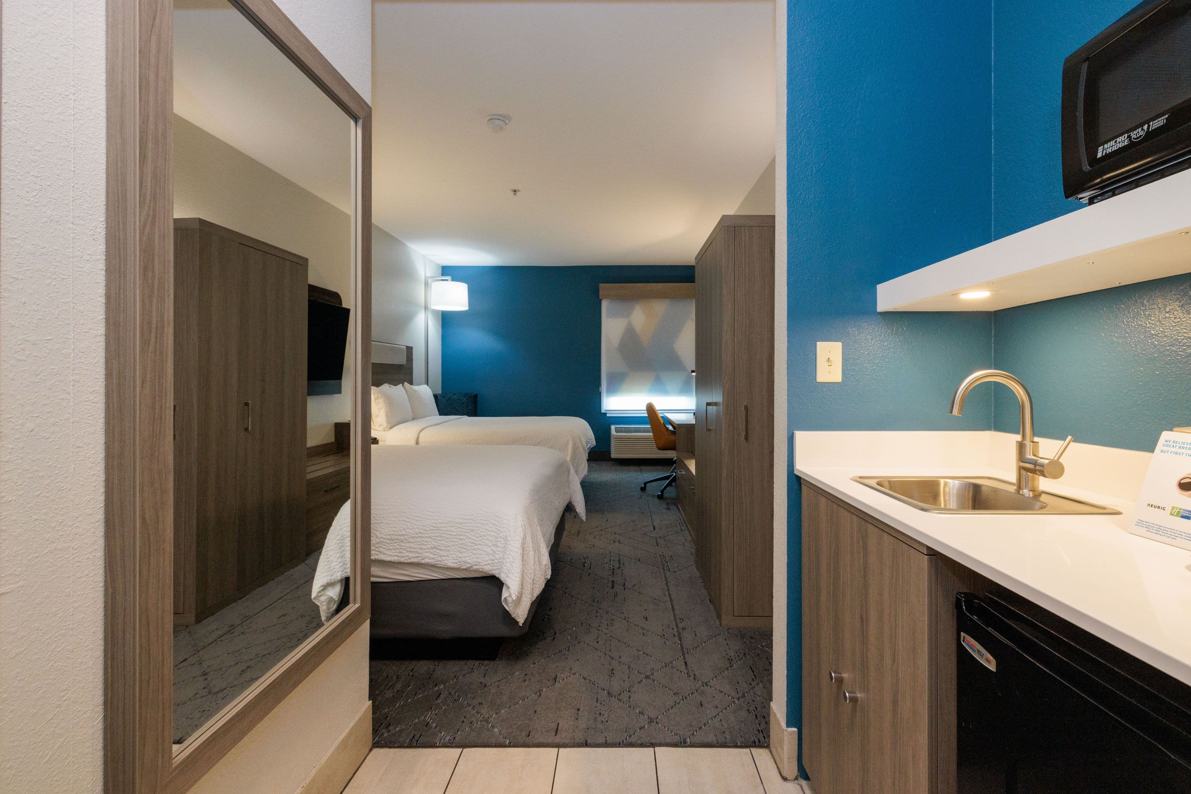 Holiday Inn Express & Suites Berkeley — 15
