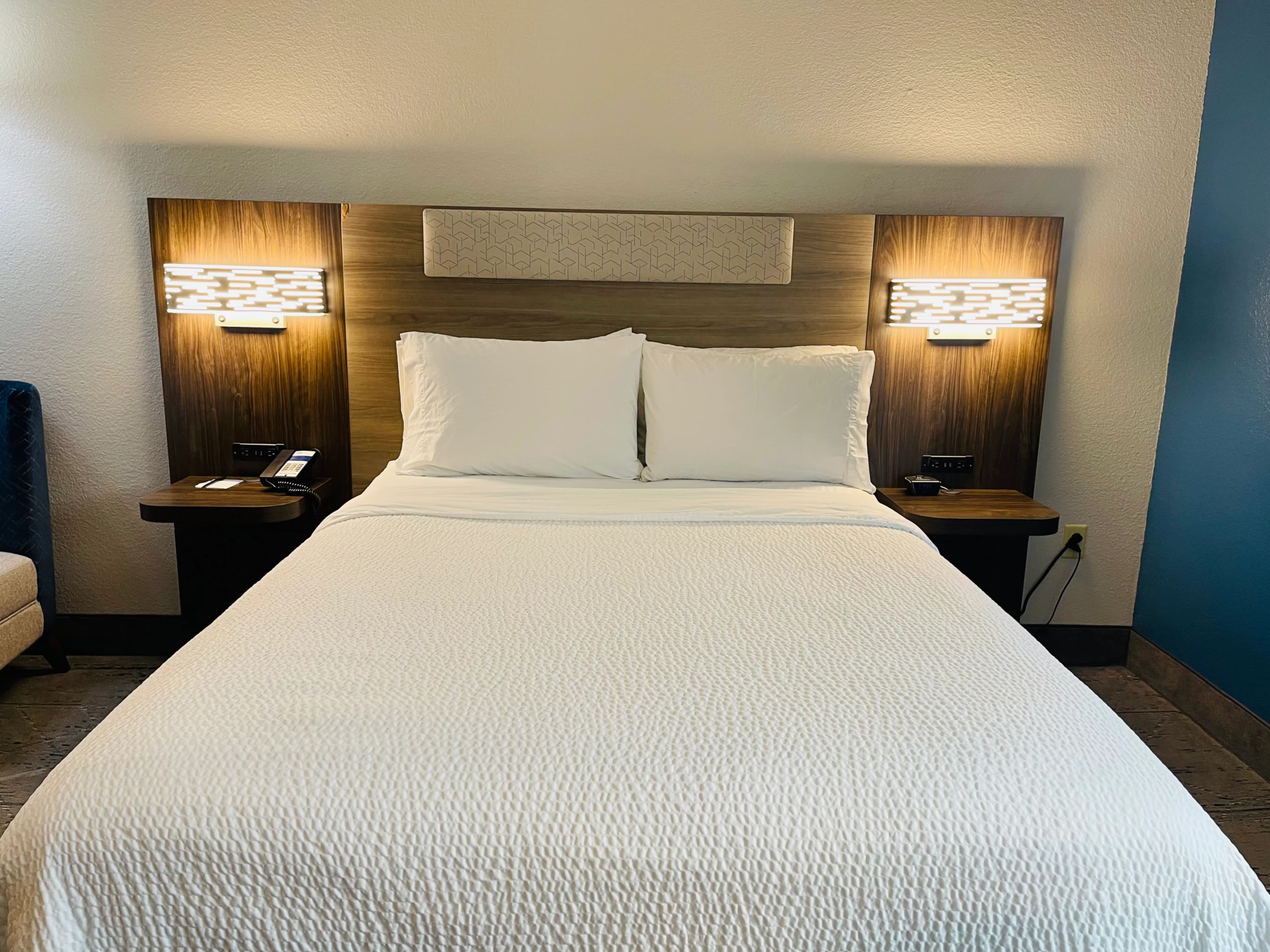 Holiday Inn Express & Suites Berkeley — 4