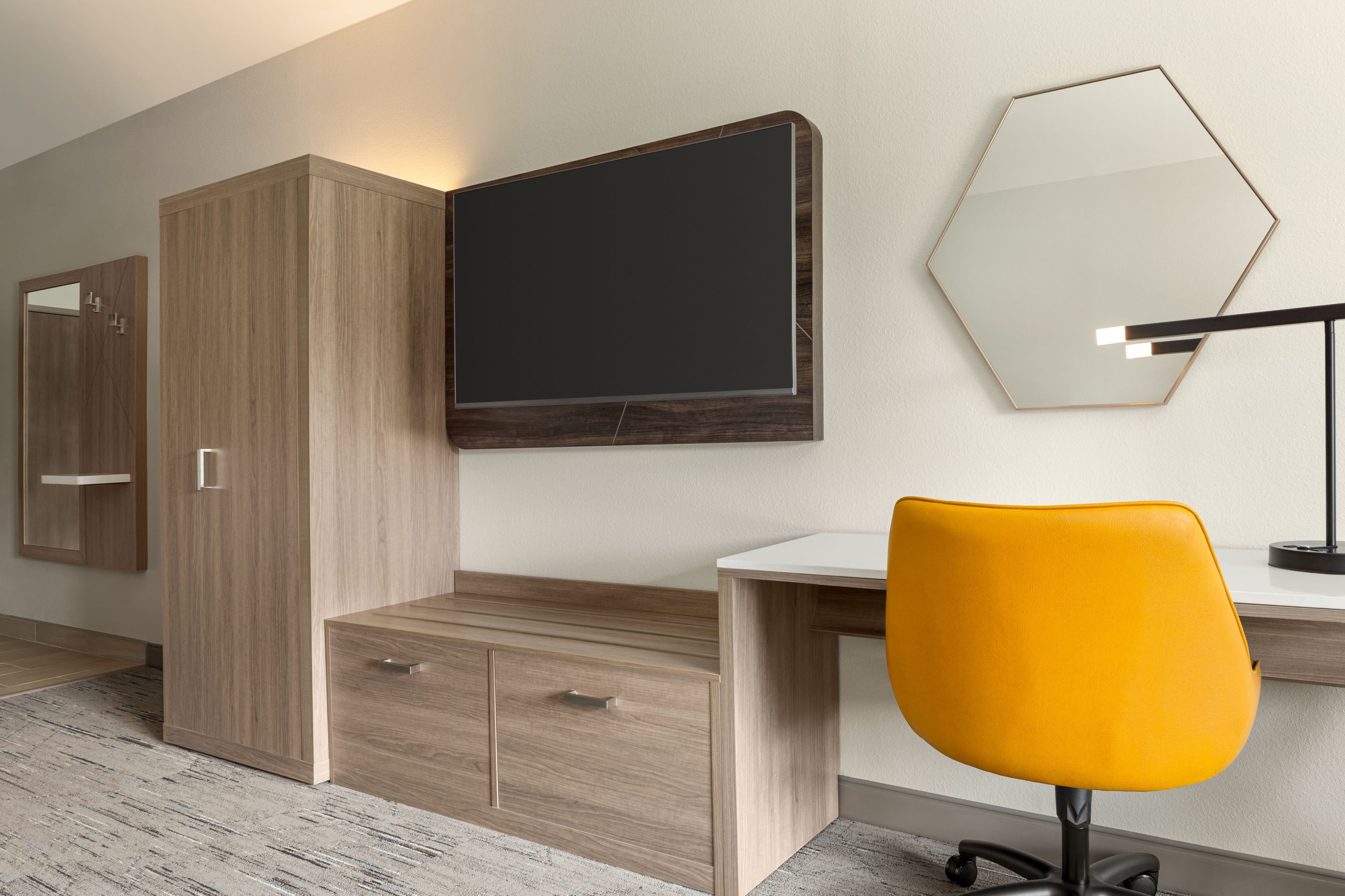 Holiday Inn Express & Suites Bessemer - Birmingham SW — 7