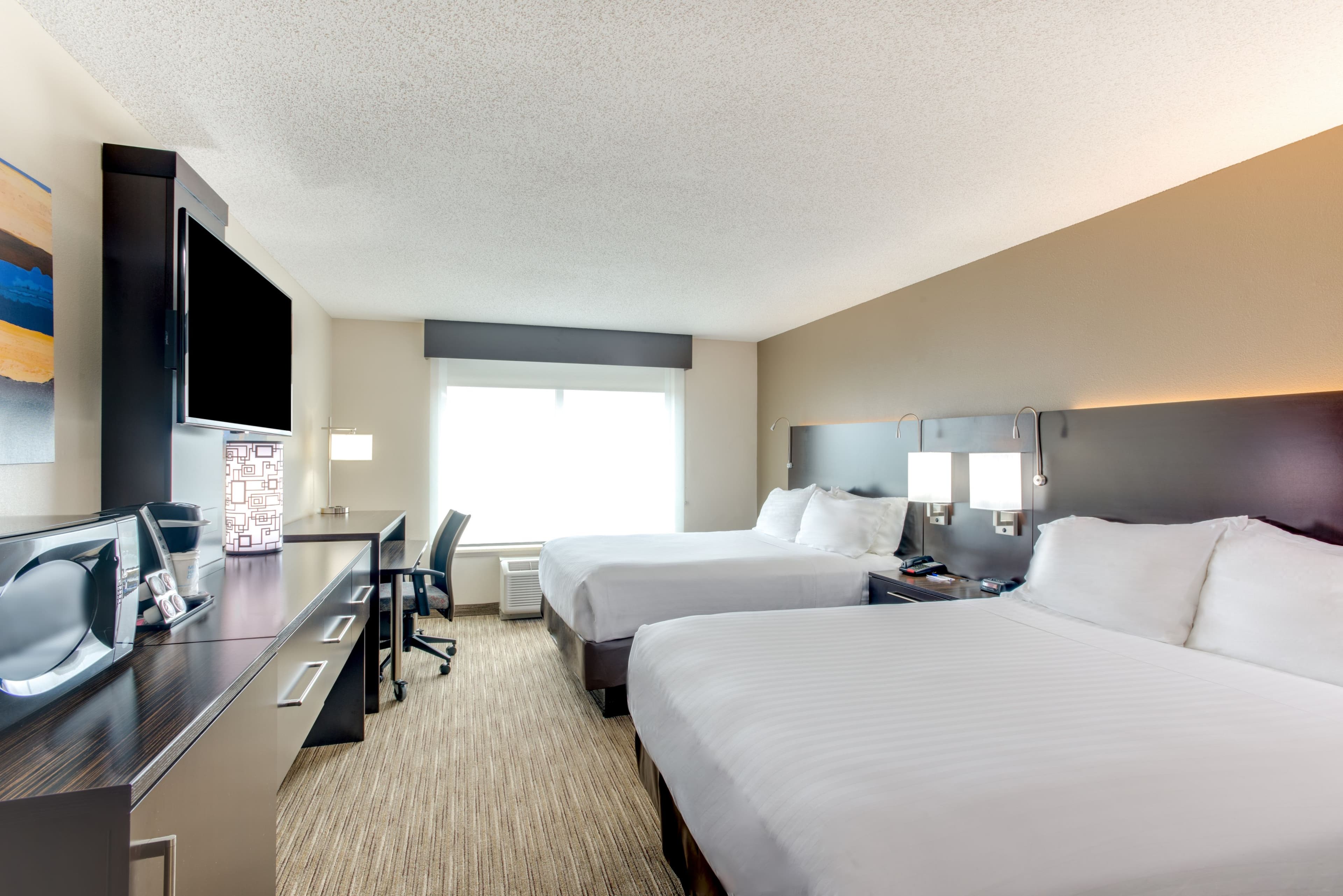 Holiday Inn Express & Suites Bethlehem — 6