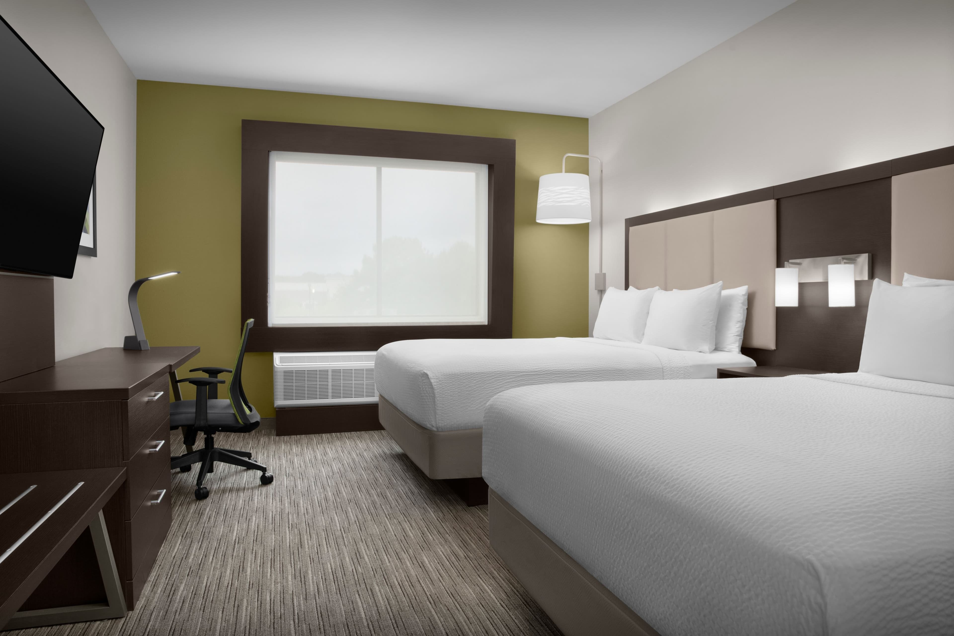 Holiday Inn Express & Suites Birmingham - Homewood — 17