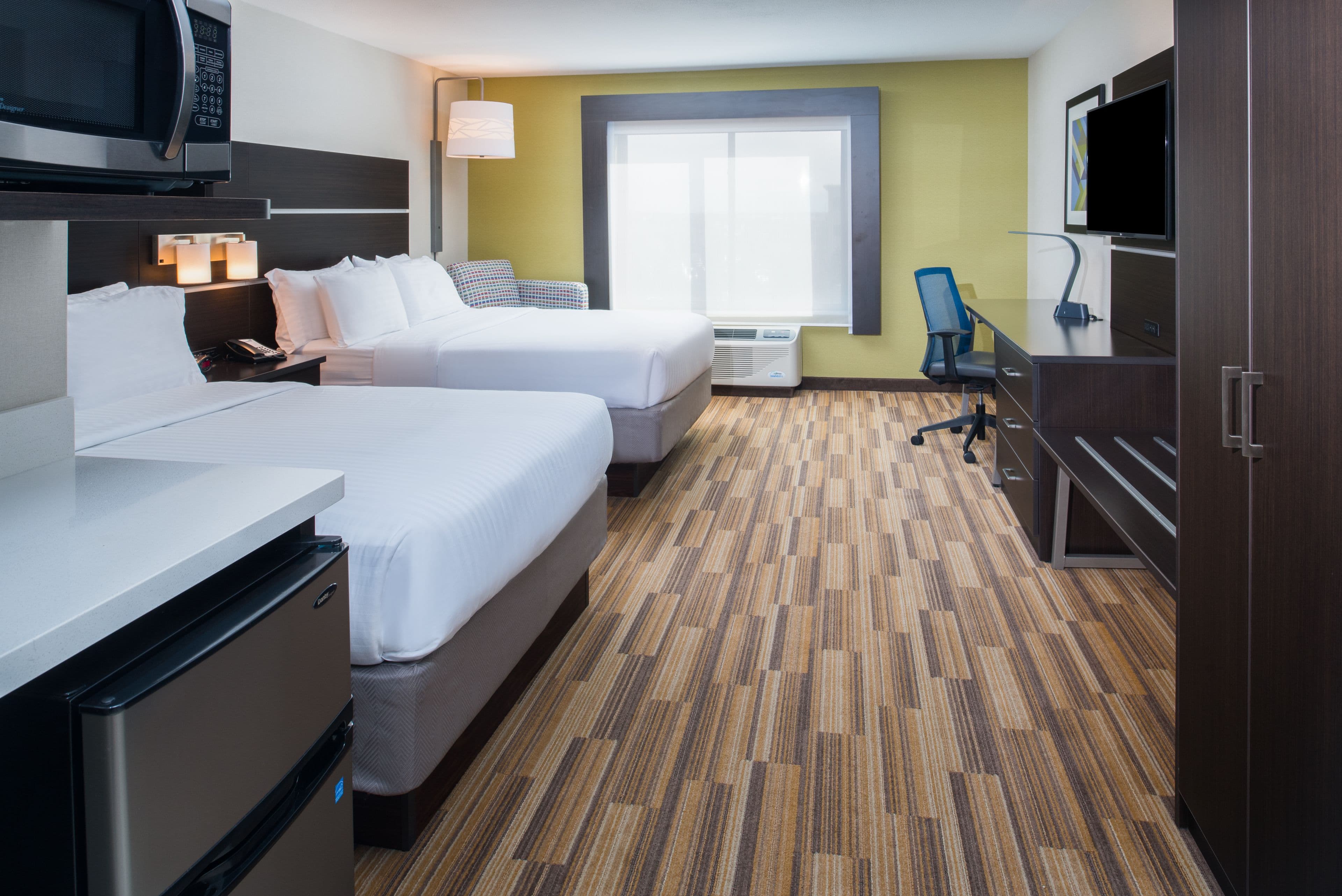 Holiday Inn Express & Suites Bismarck — 20