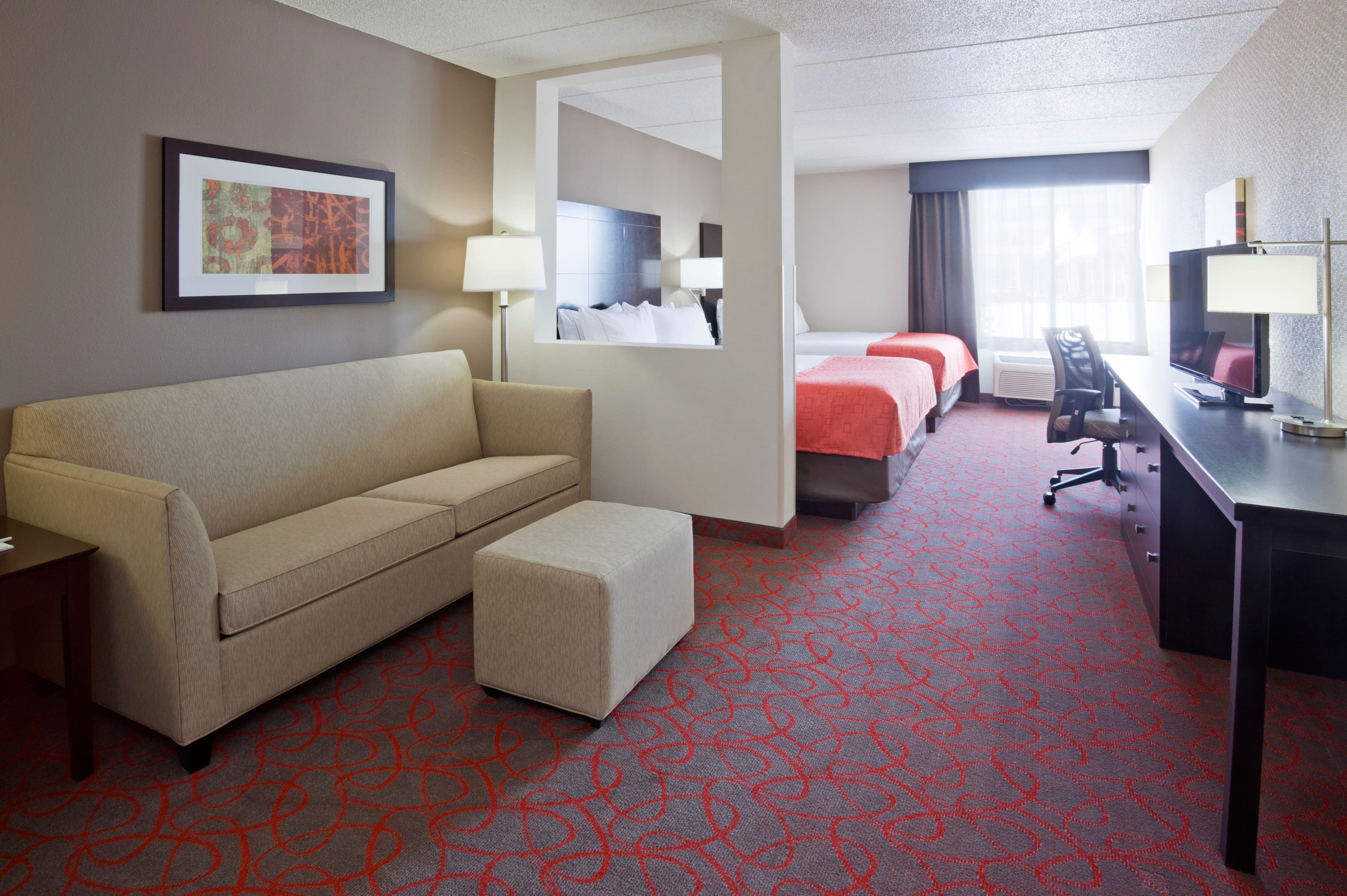 Holiday Inn Express & Suites Bloomington - MPLS Arpt Area W — 18
