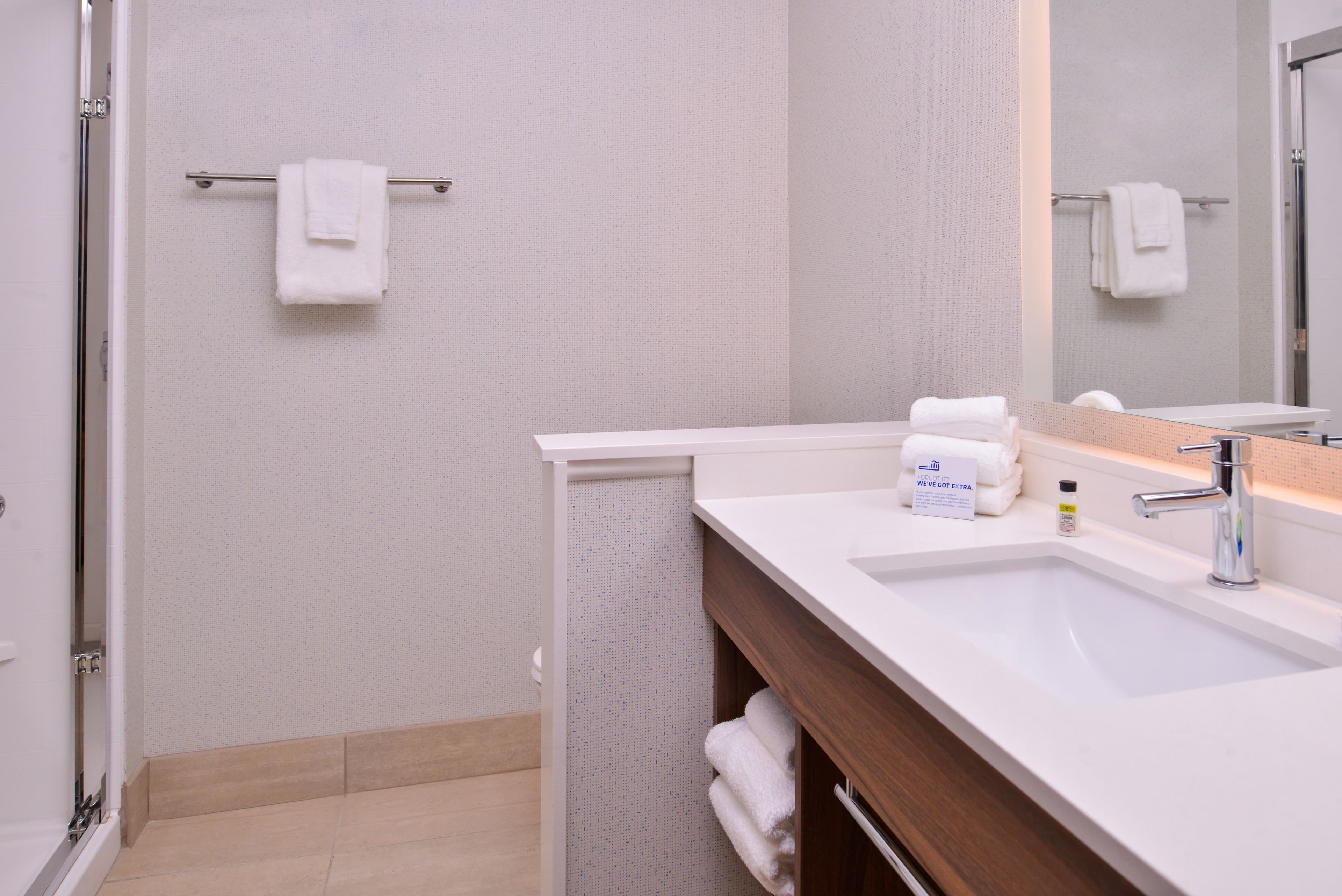 Holiday Inn Express & Suites Mall of America - MSP Airport — 7