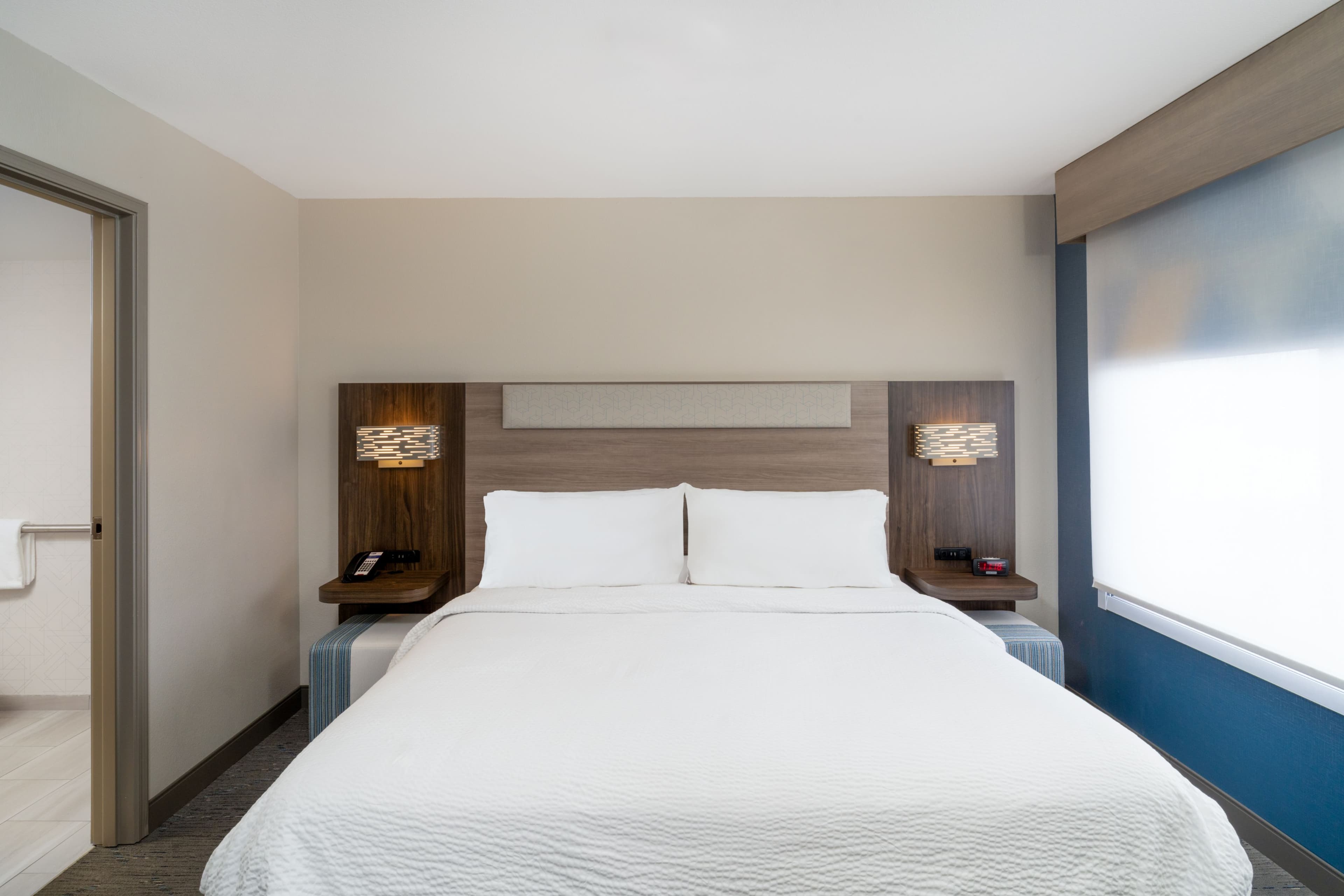 Holiday Inn Express & Suites Bozeman West — 23