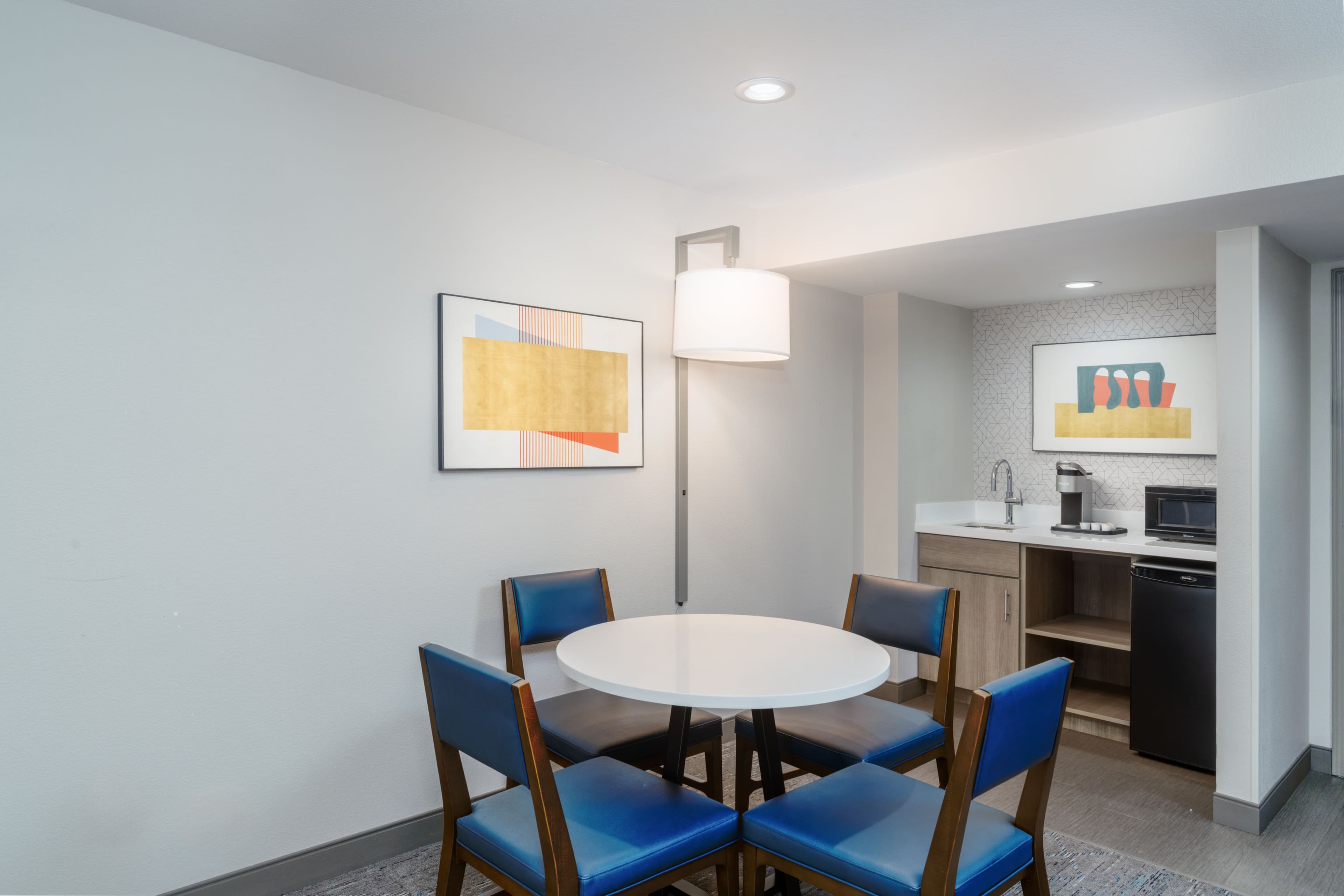 Holiday Inn Express & Suites Bozeman West — 16