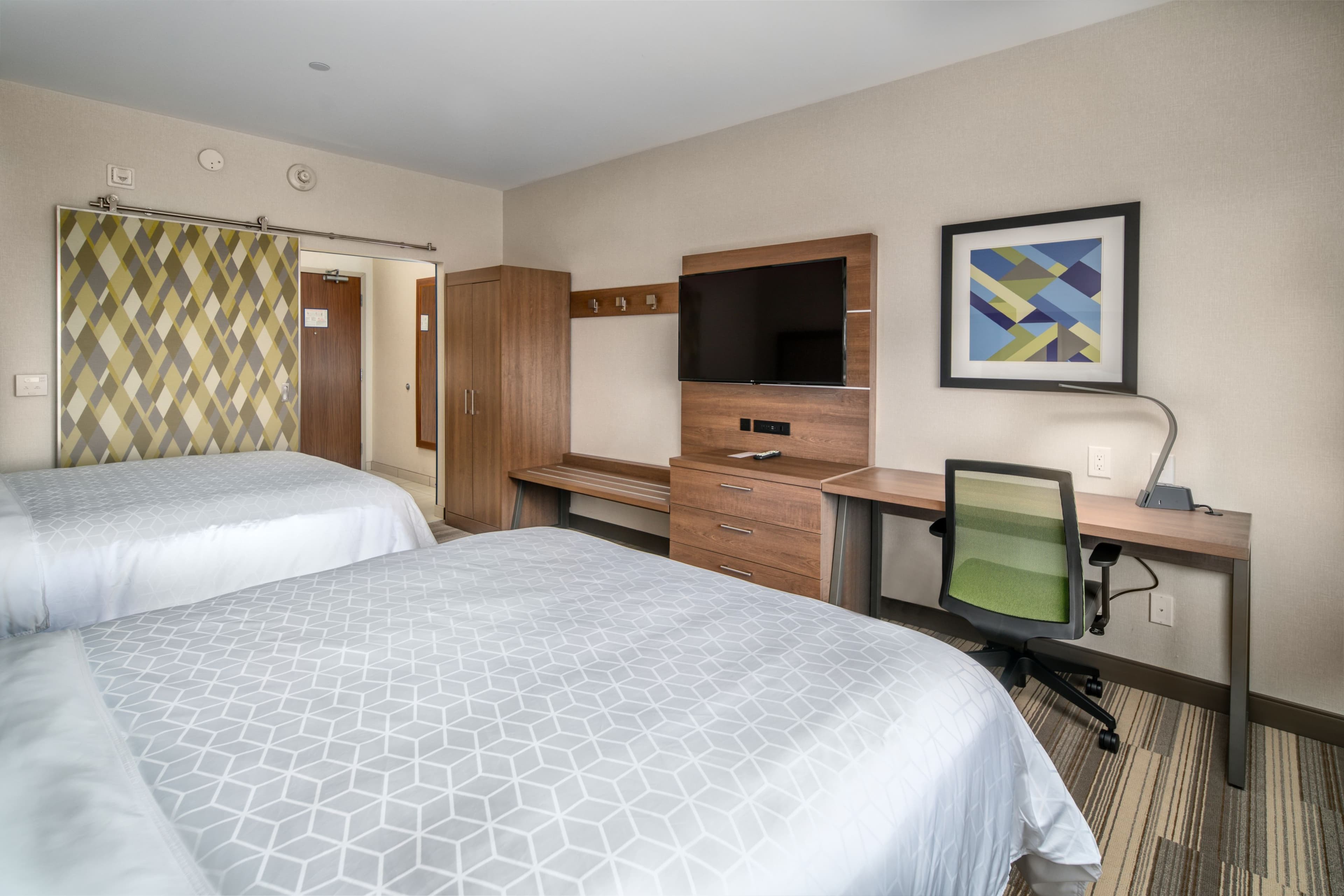 Holiday Inn Express & Suites Brandon — 42