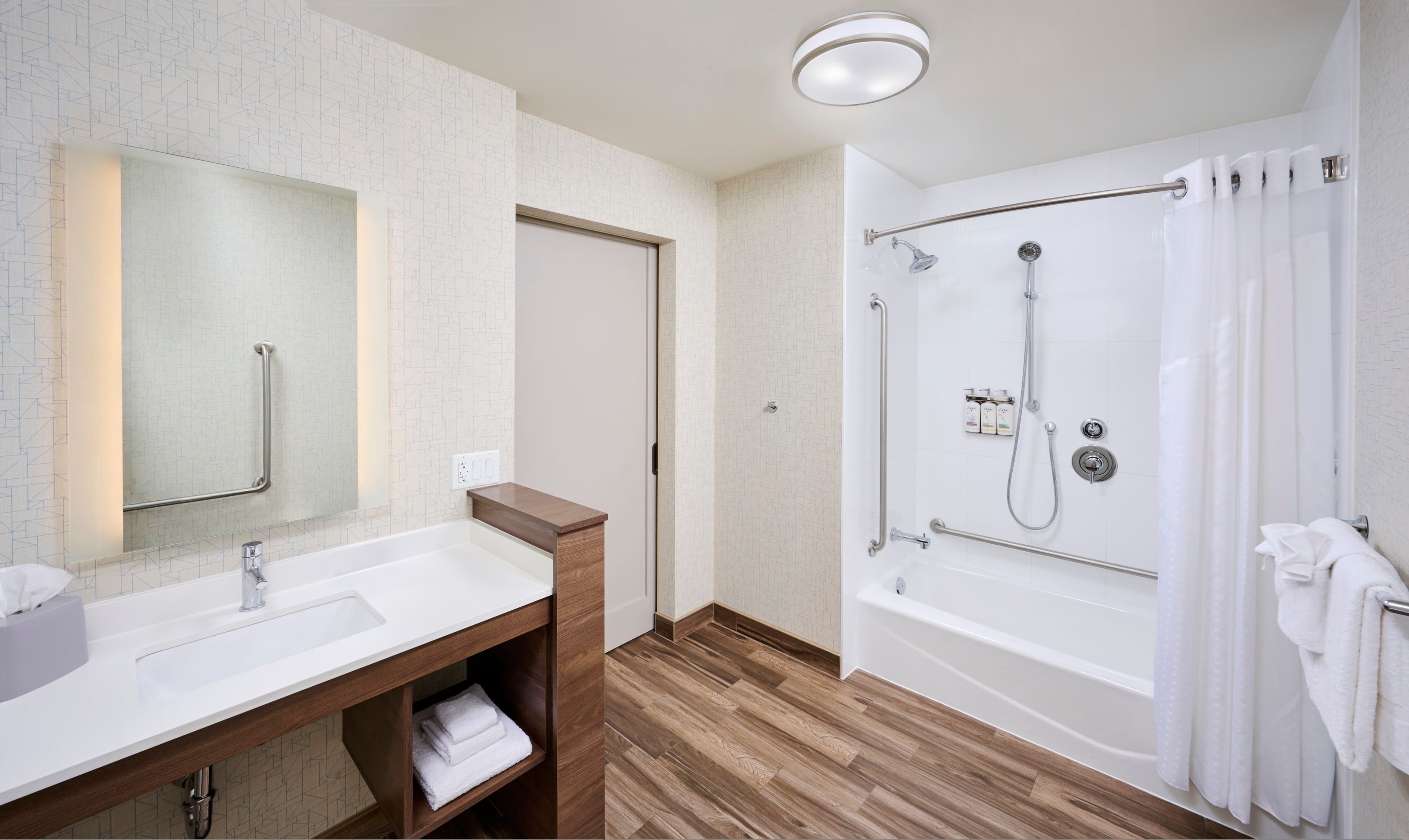 Holiday Inn Express & Suites Brantford — 35