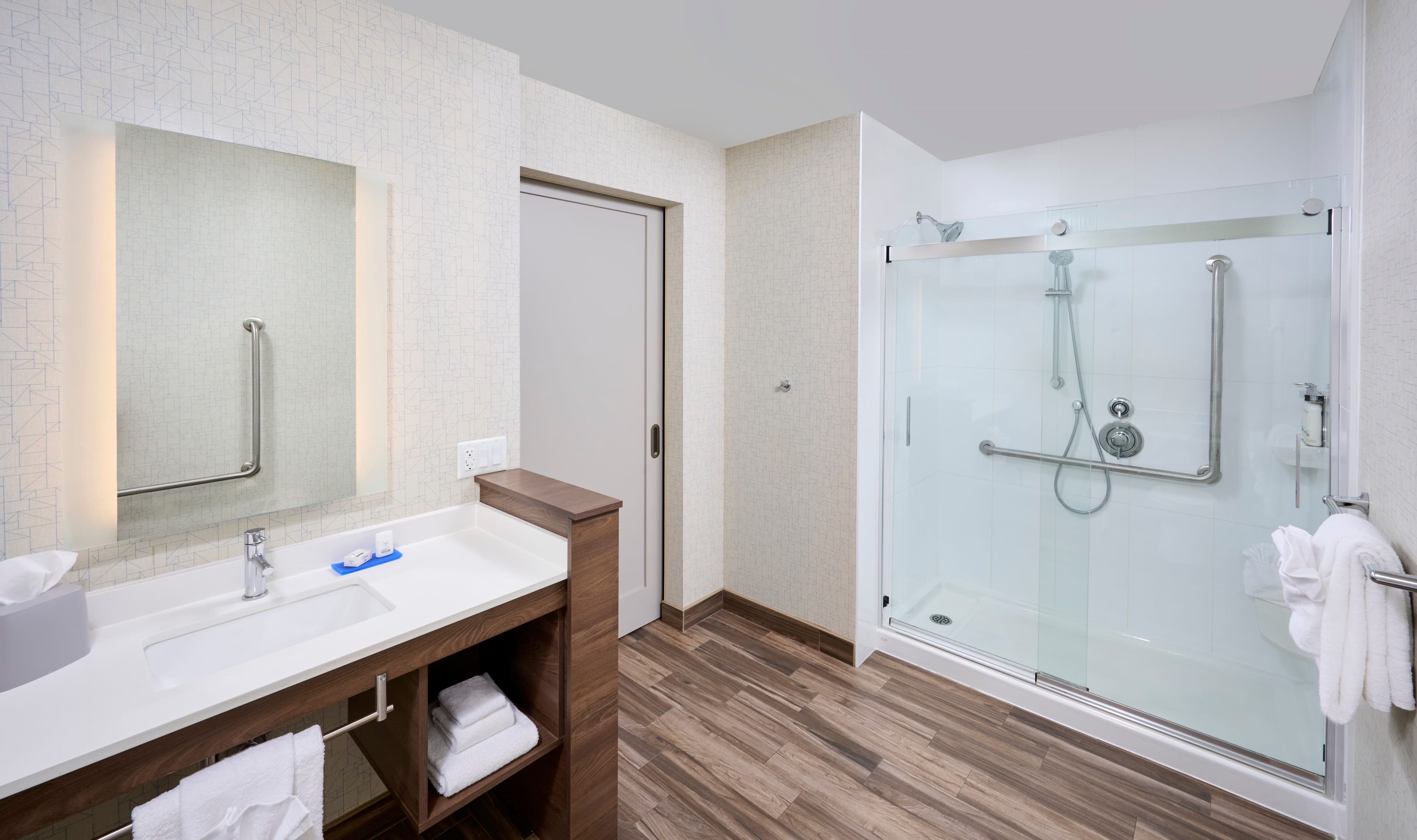 Holiday Inn Express & Suites Brantford — 23