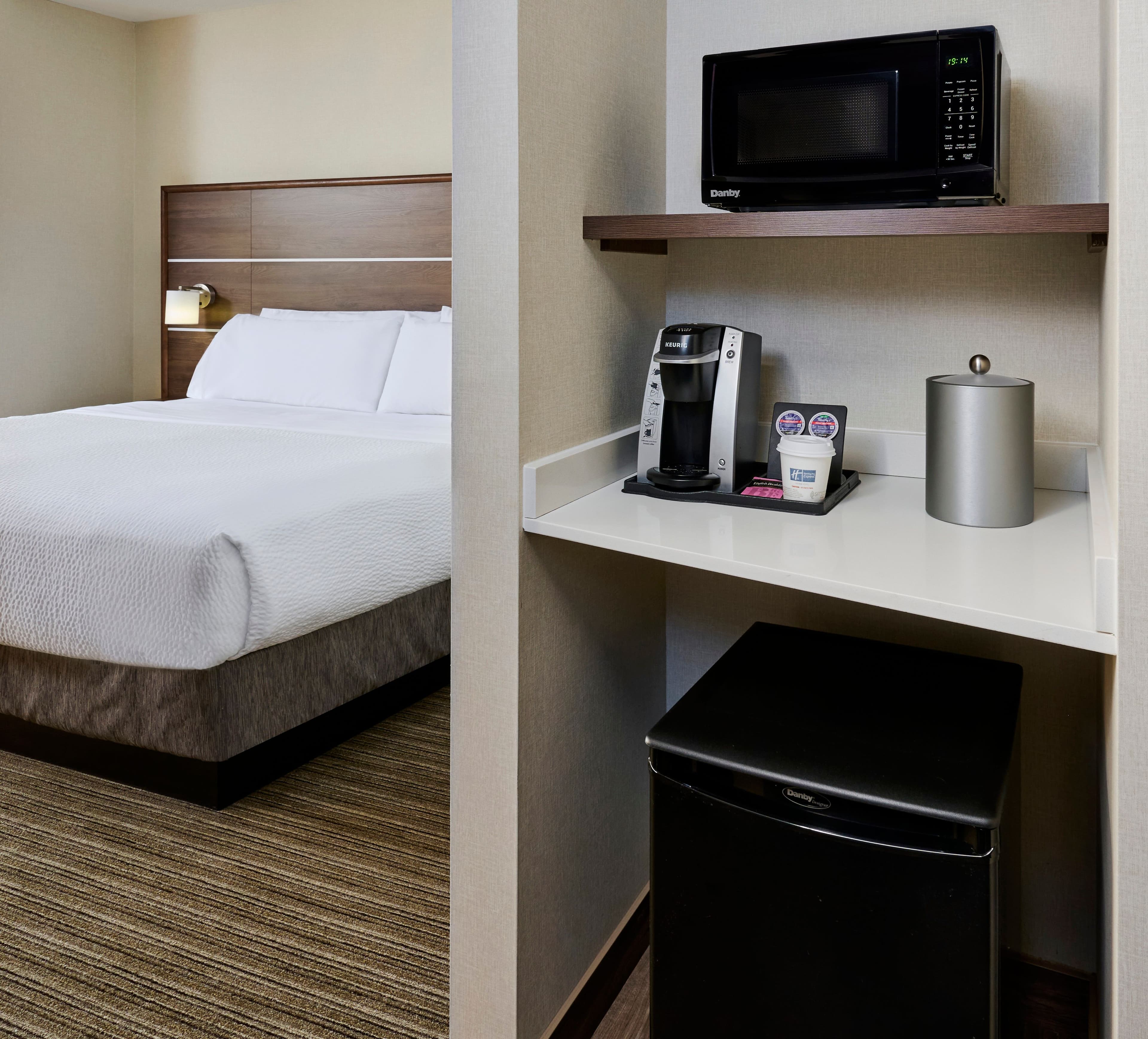 Holiday Inn Express & Suites Brantford — 7