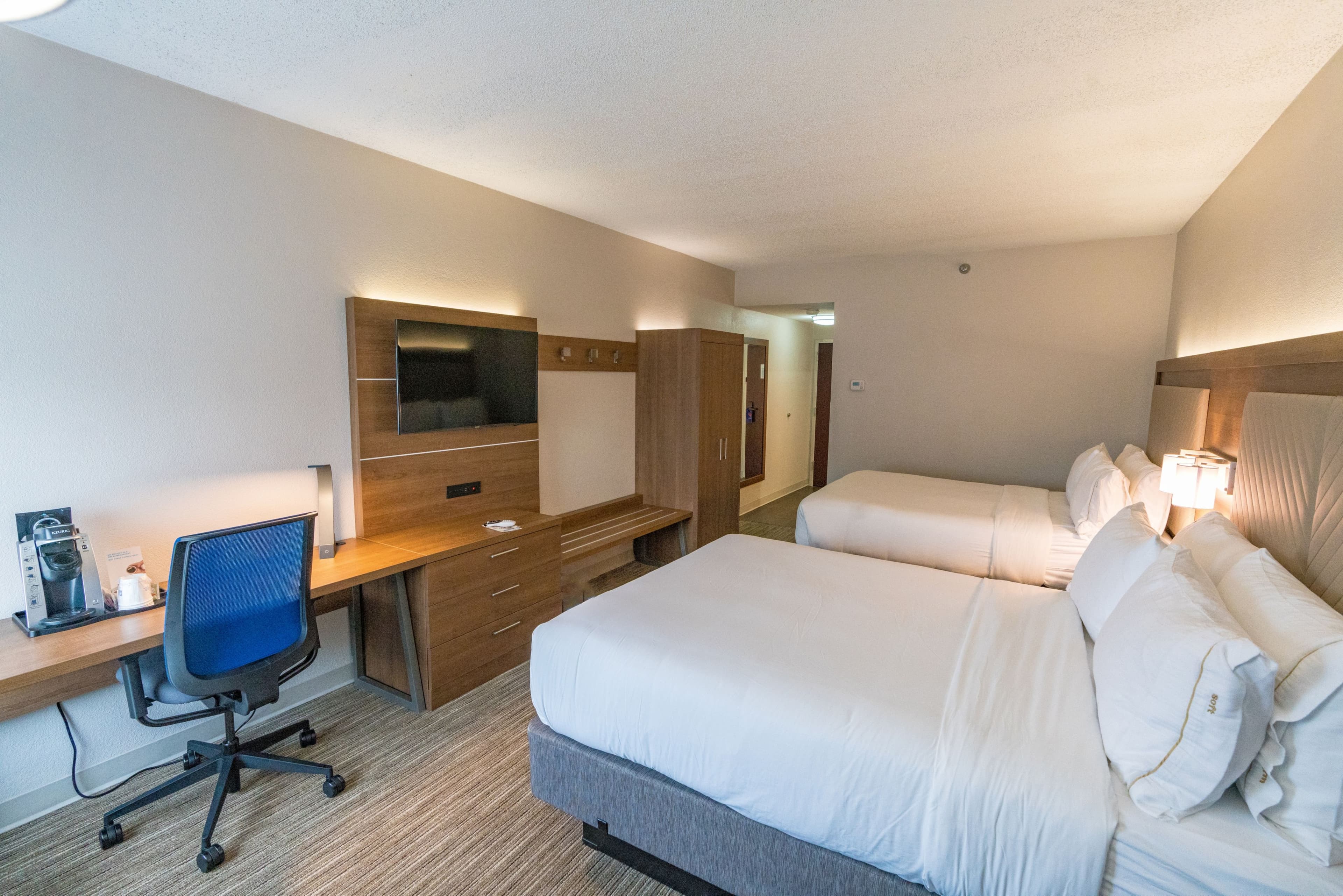 Holiday Inn Express & Suites Nashville - Brentwood I-65 — 6