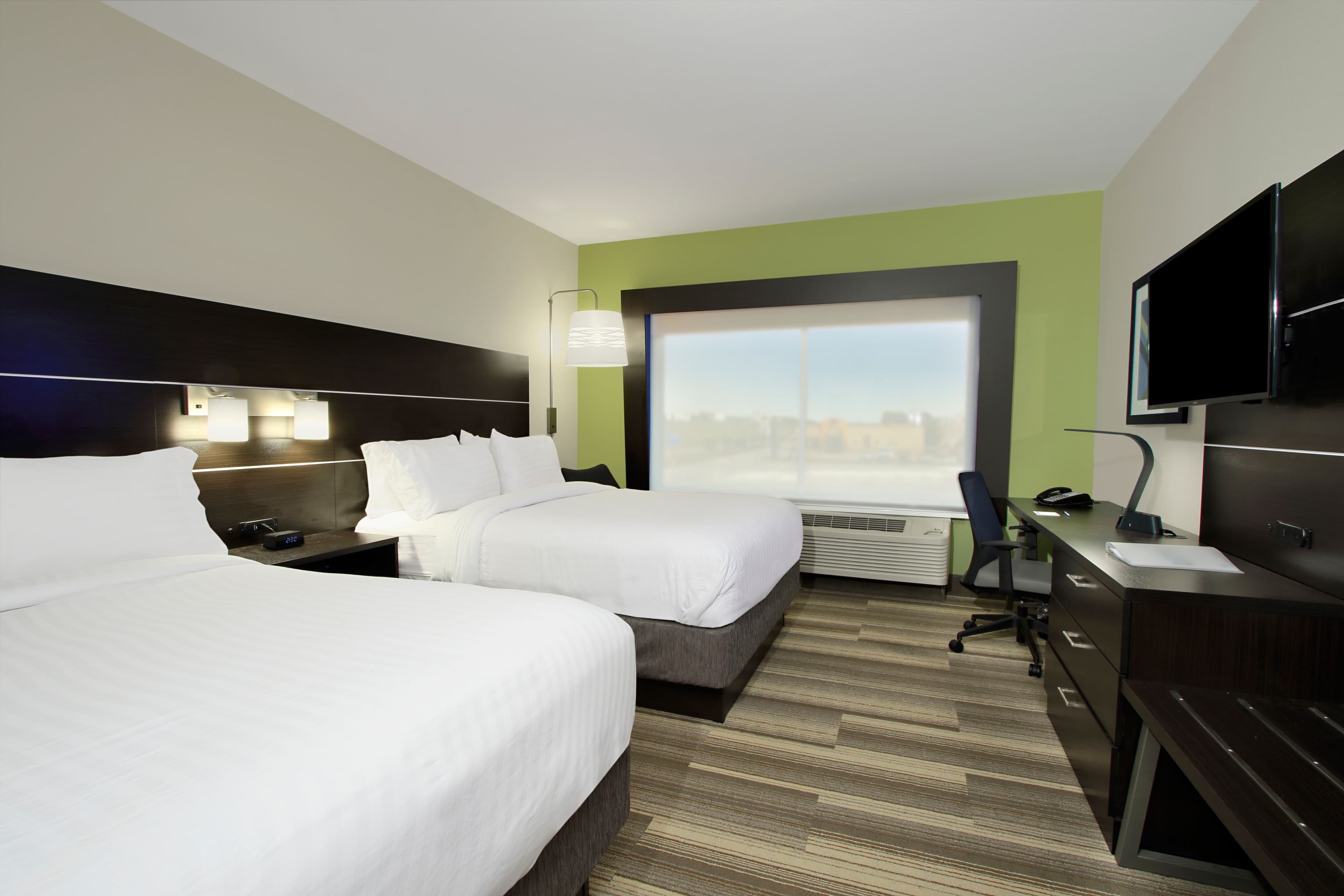 Holiday Inn Express & Suites Brookshire - Katy Freeway — 12