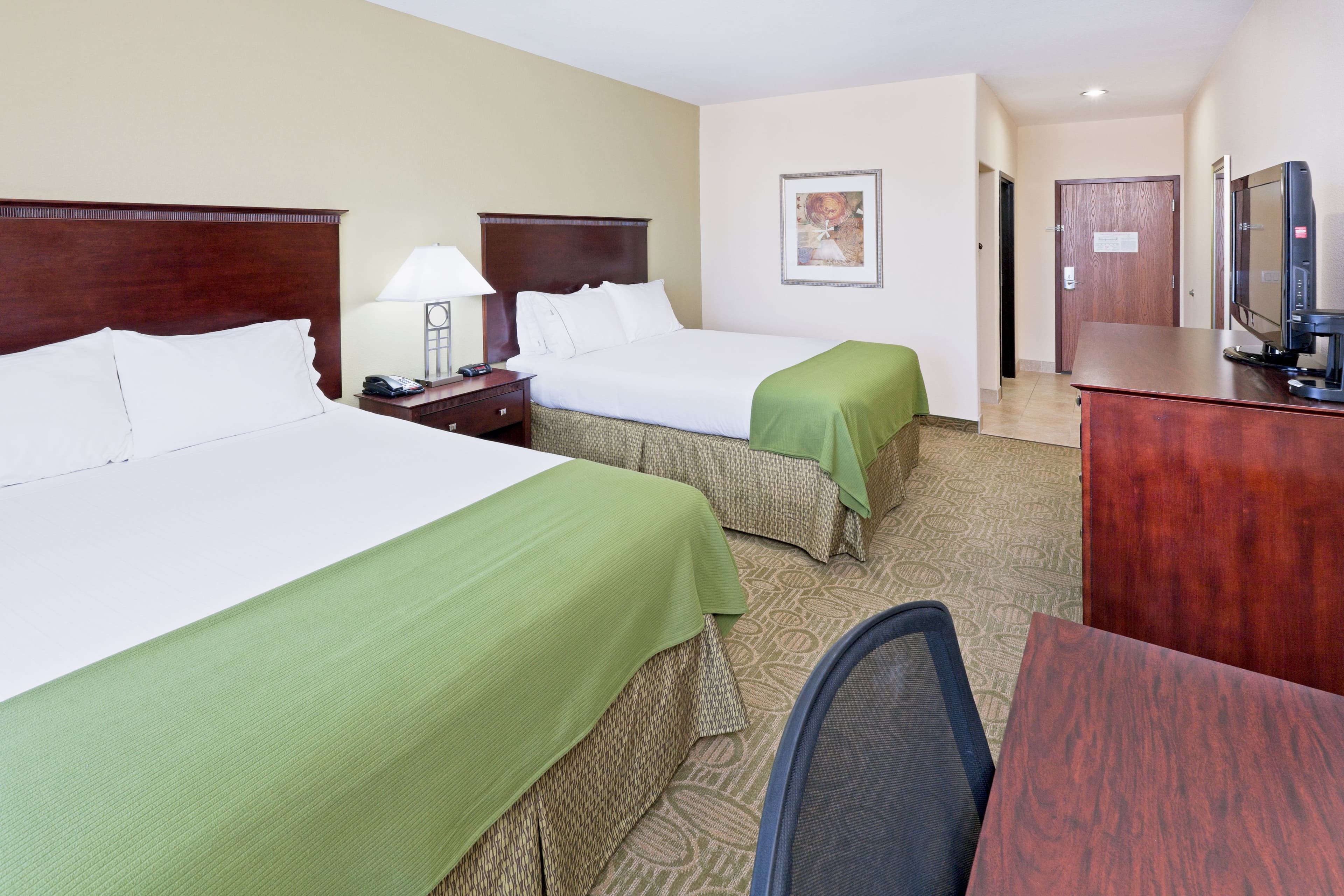 Holiday Inn Express & Suites Brownfield — 7