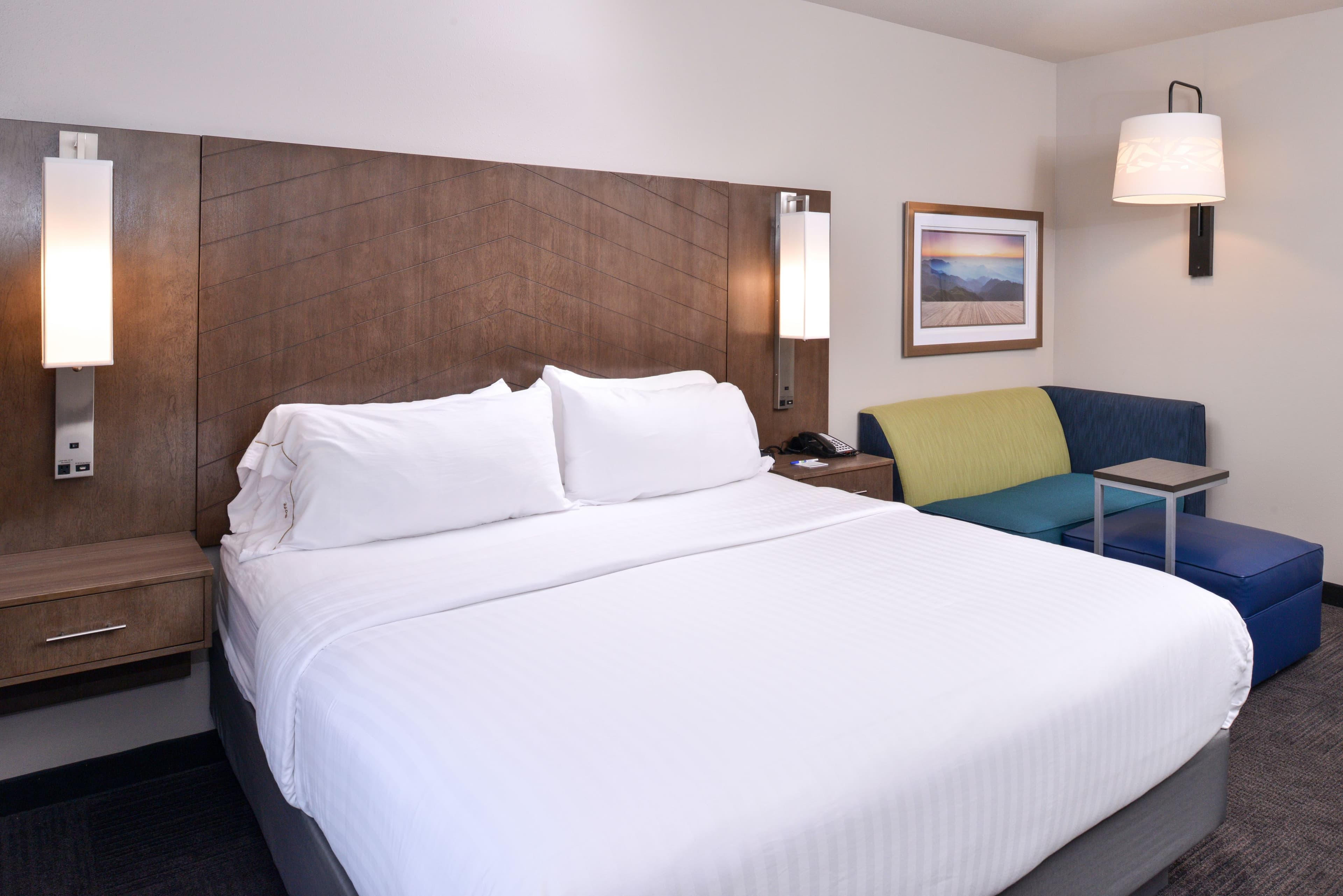 Holiday Inn Express & Suites Bryant - Benton Area — 6