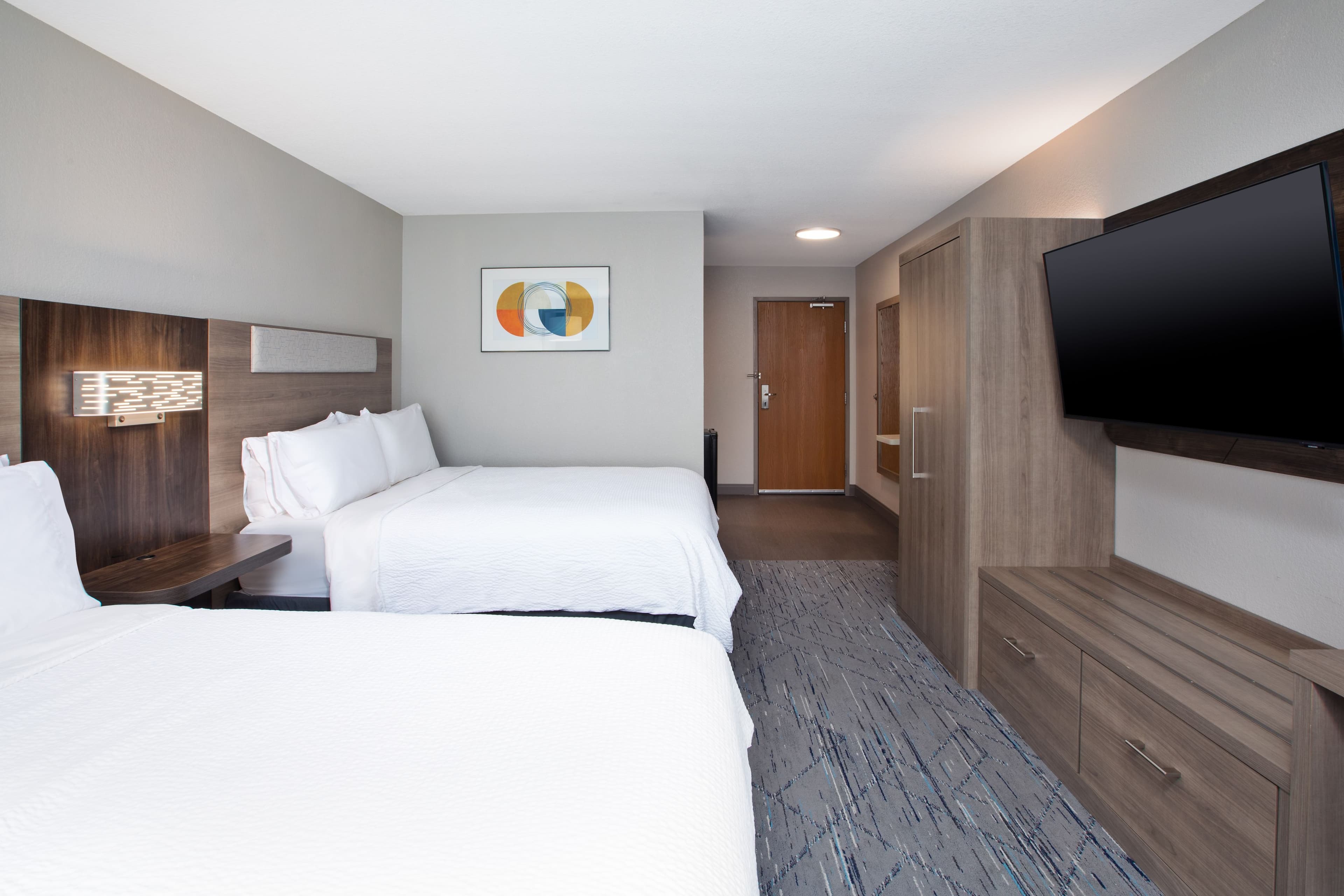 Holiday Inn Express & Suites Buffalo — 24