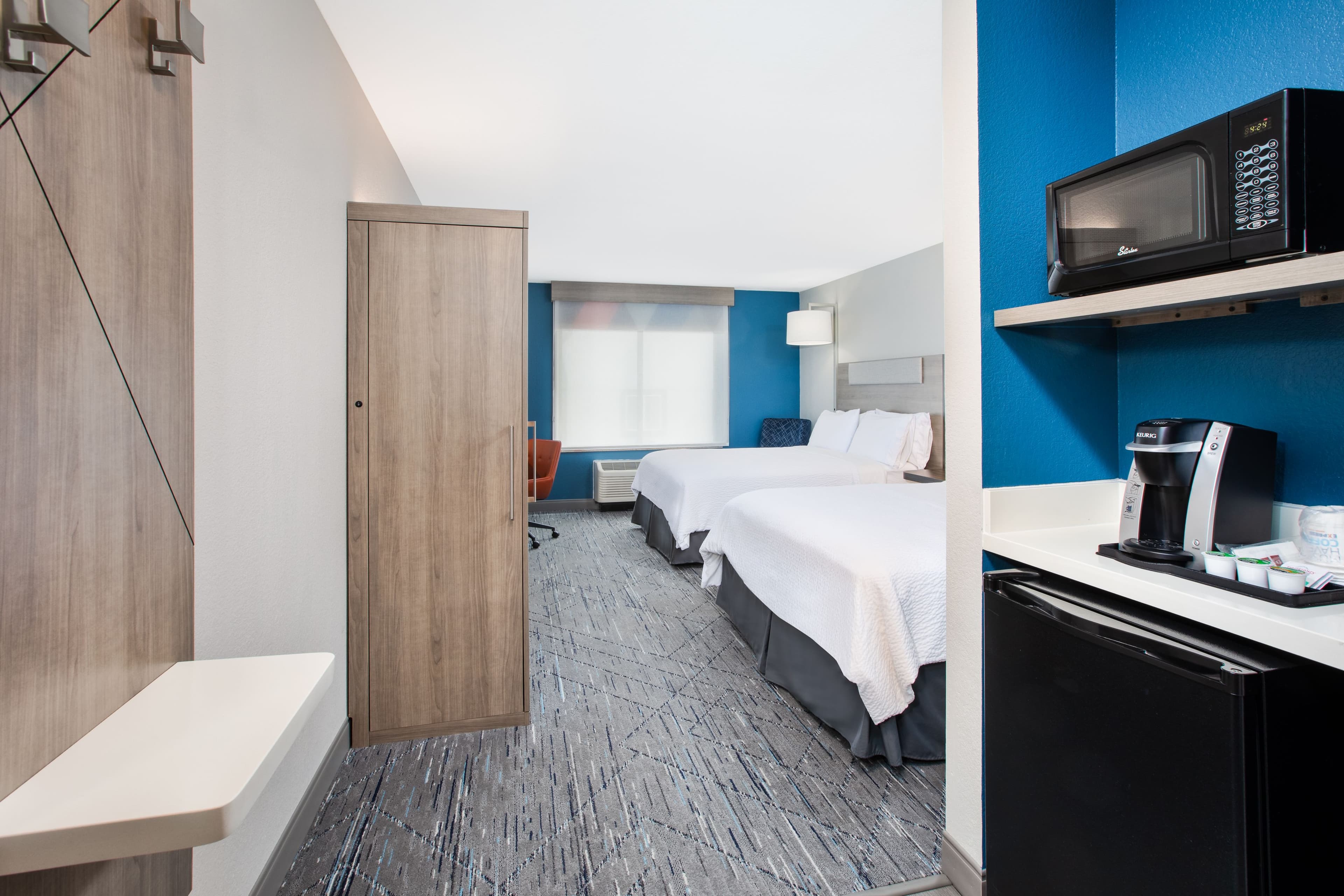 Holiday Inn Express & Suites Buffalo — 25