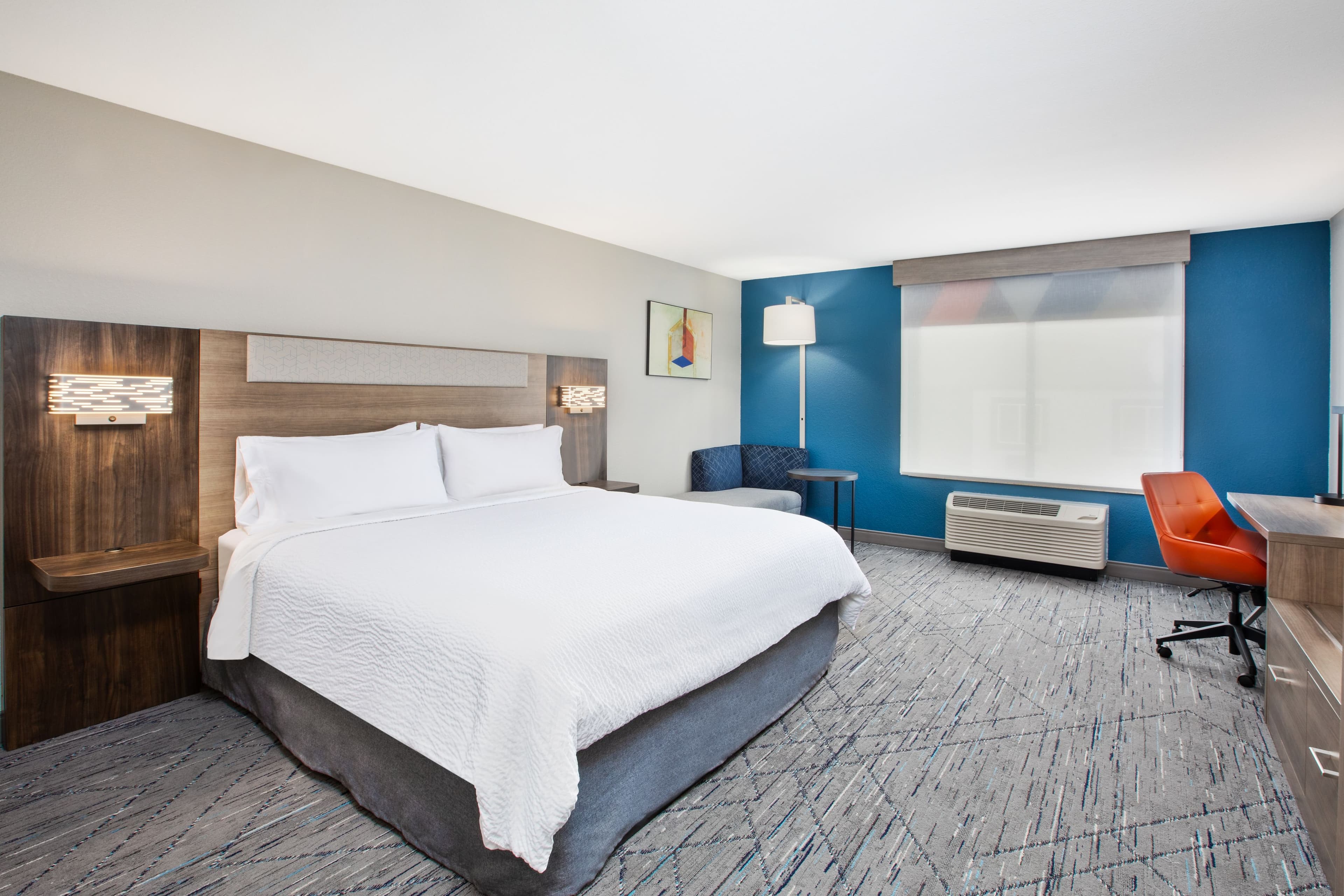 Holiday Inn Express & Suites Buffalo — 19