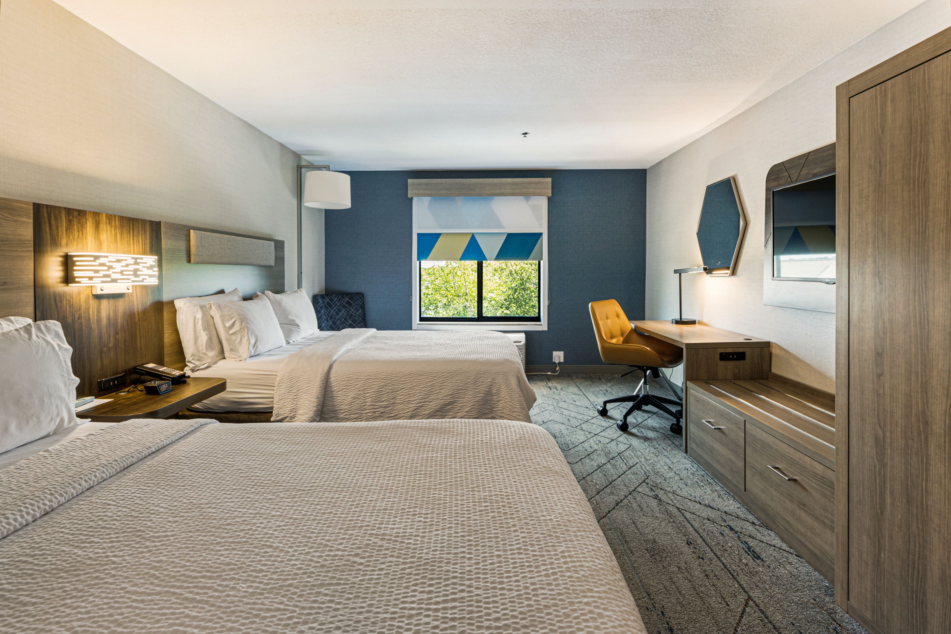 Holiday Inn Express & Suites Buford NE - Lake Lanier — 8