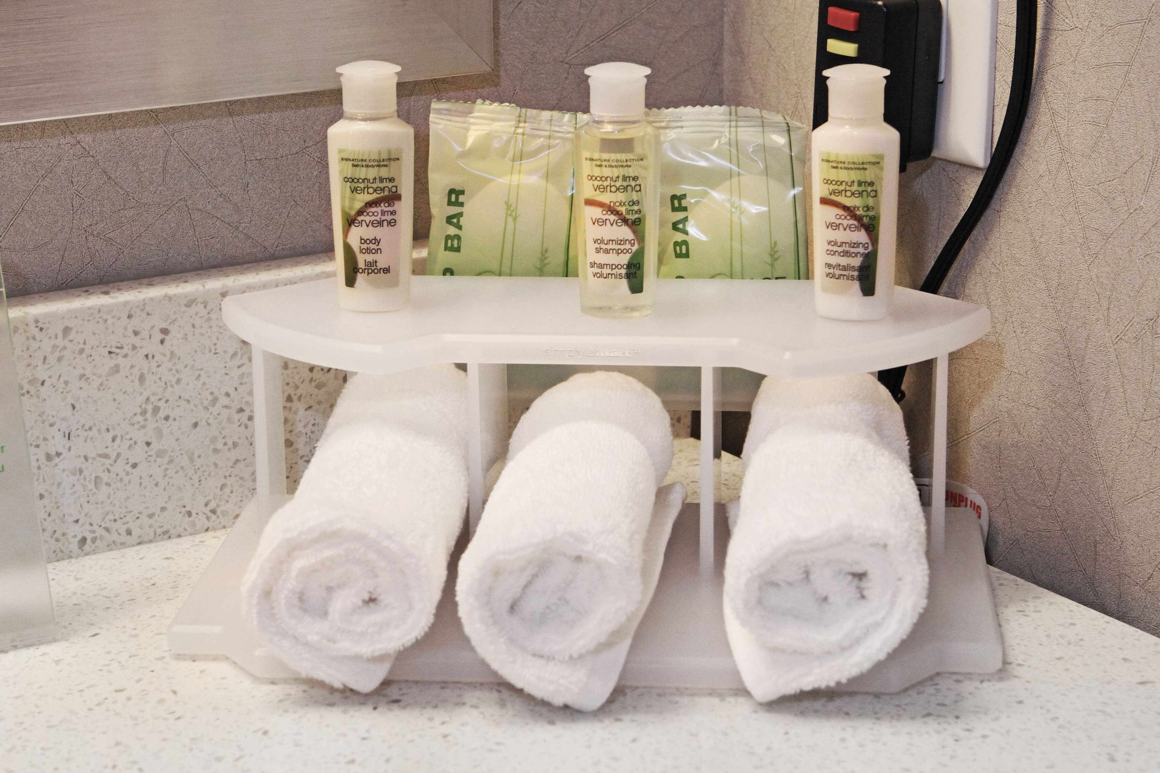 Holiday Inn Express & Suites Calgary NW - University Area — 6