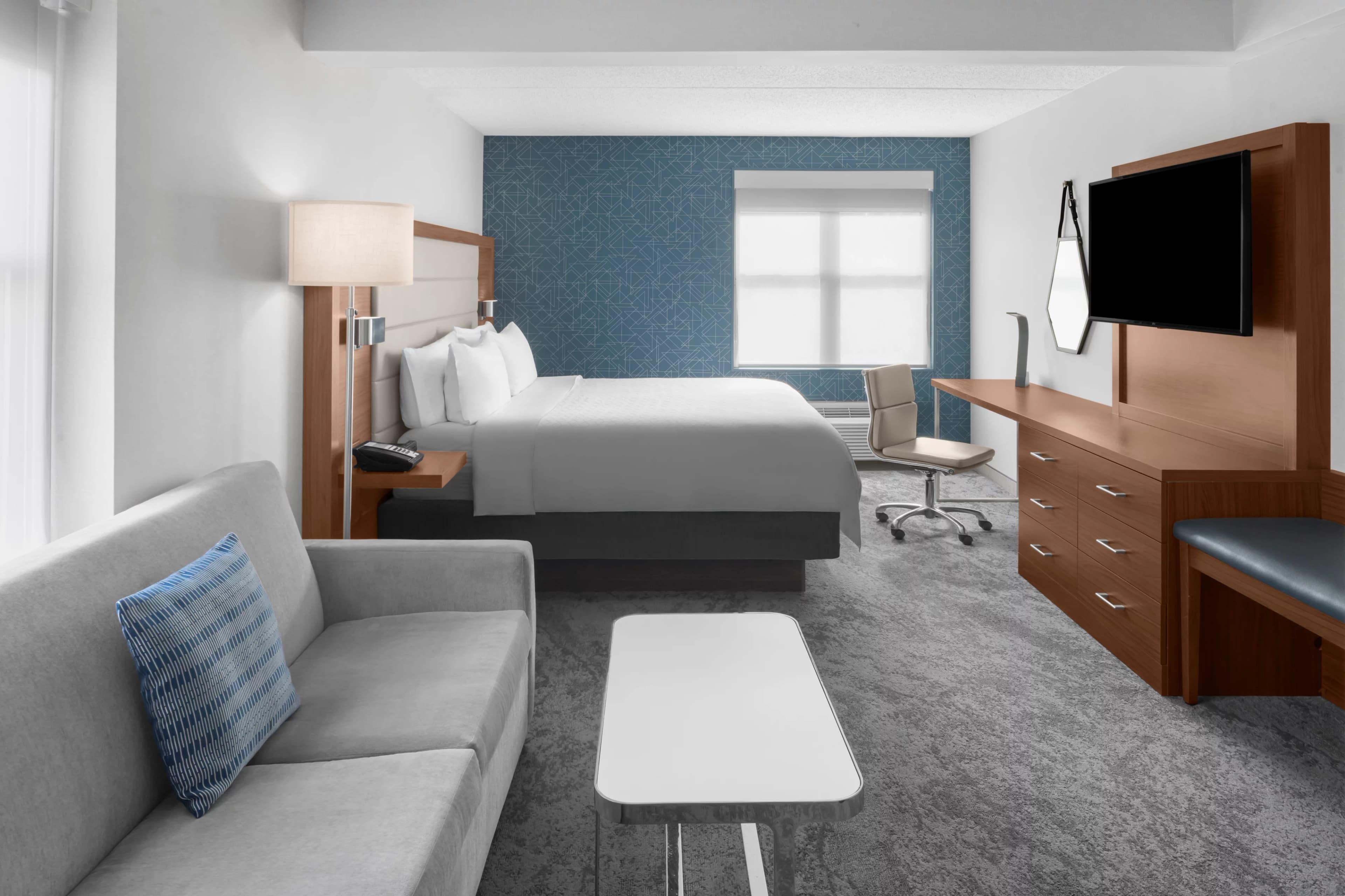 Holiday Inn Express & Suites Boston - Cambridge — 90