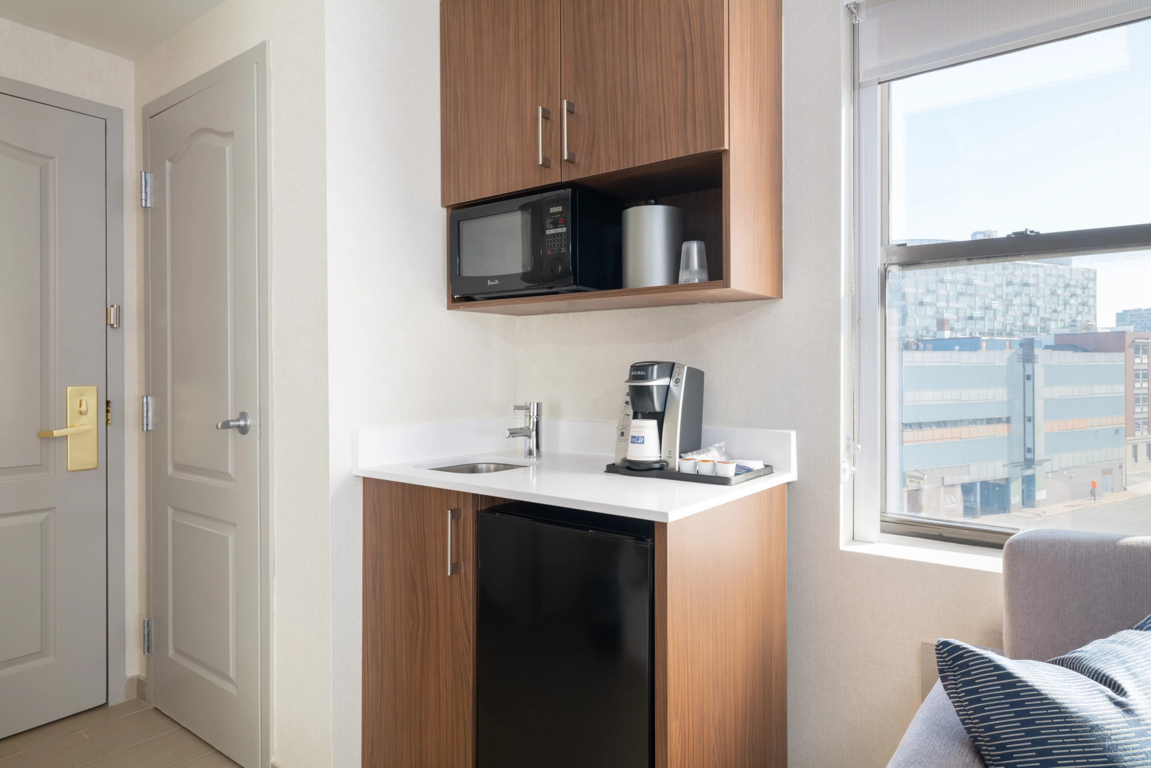 Holiday Inn Express & Suites Boston - Cambridge — 91