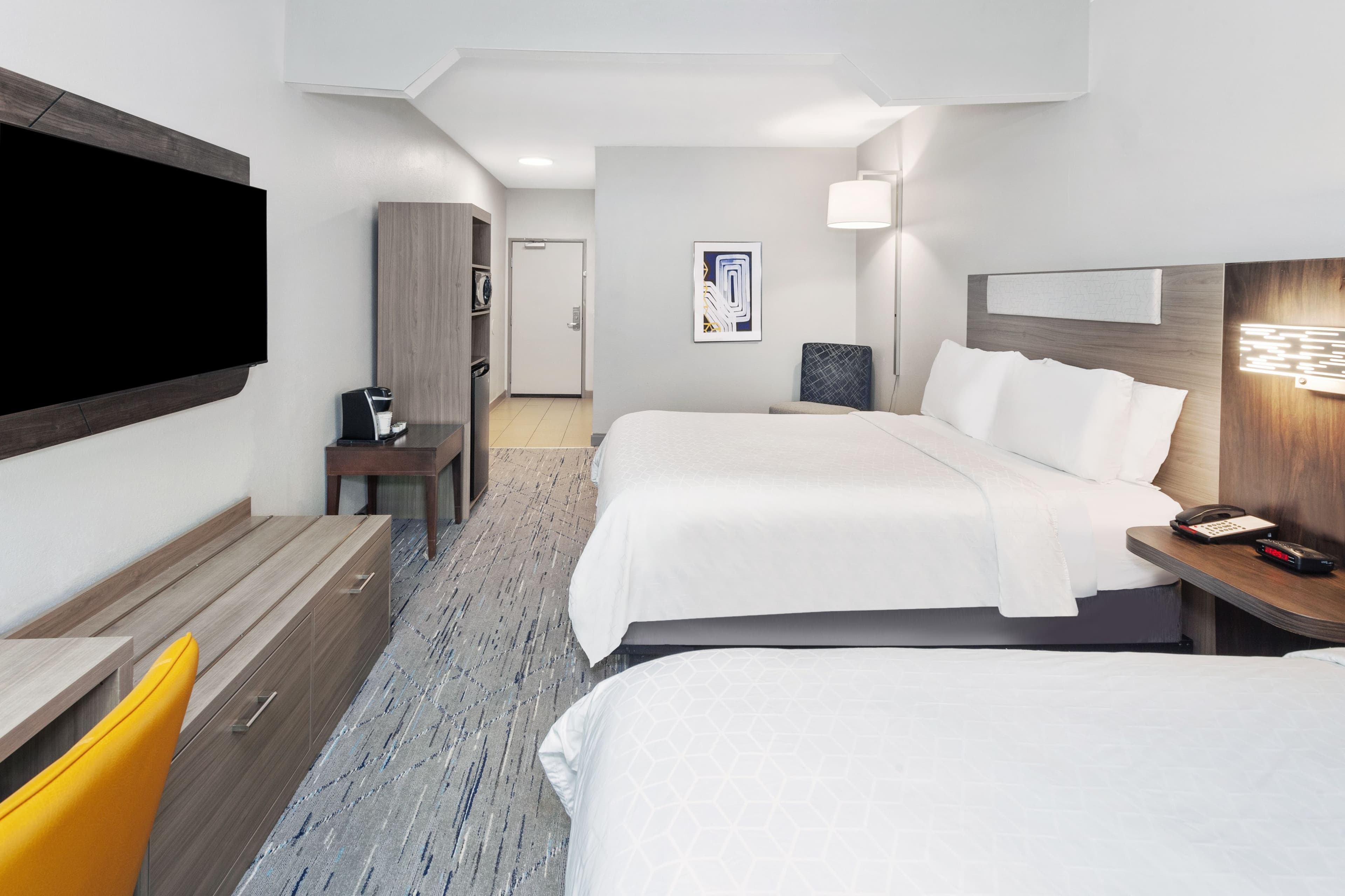 Holiday Inn Express & Suites Carmel North - Westfield — 17