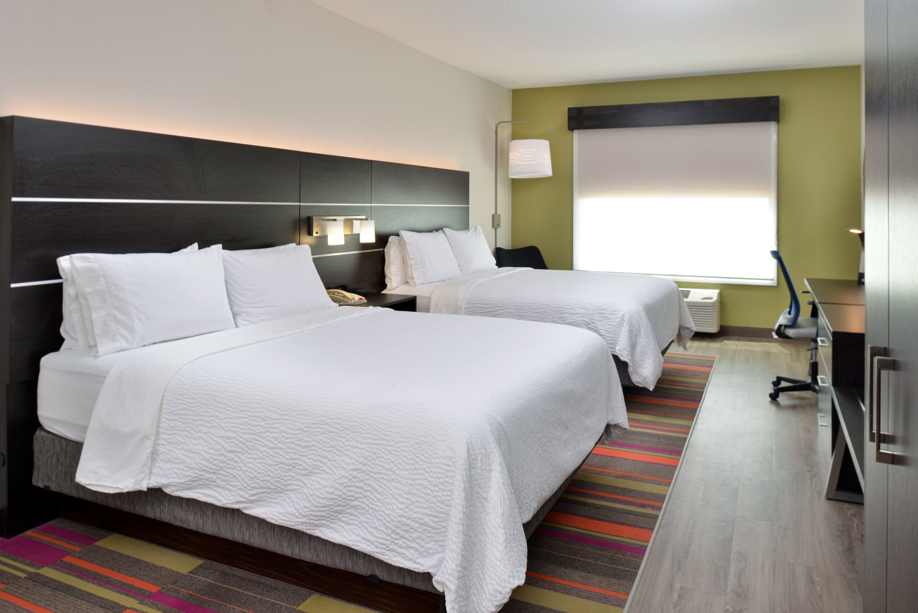 Holiday Inn Express & Suites Carthage — 17