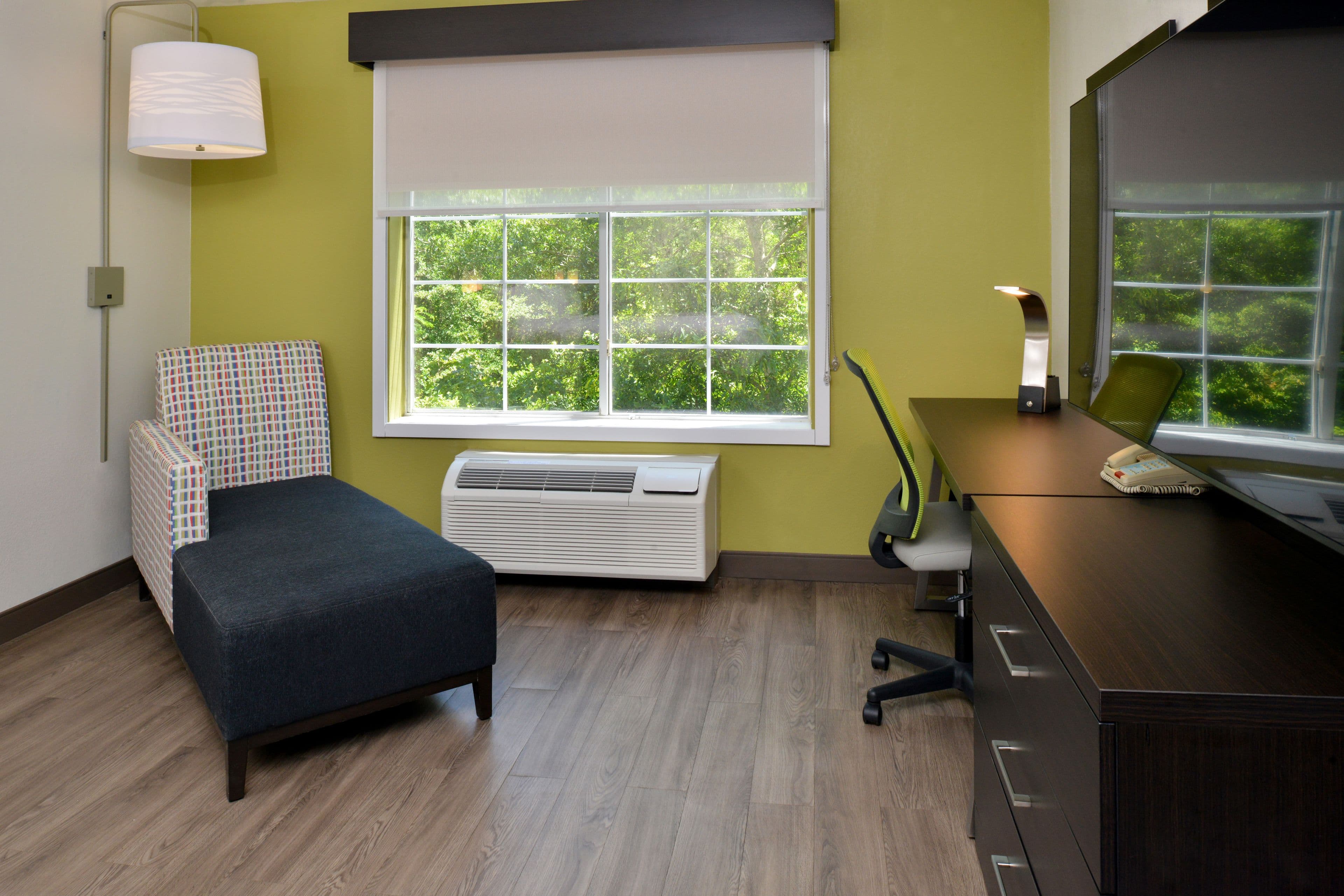Holiday Inn Express & Suites Carthage — 13