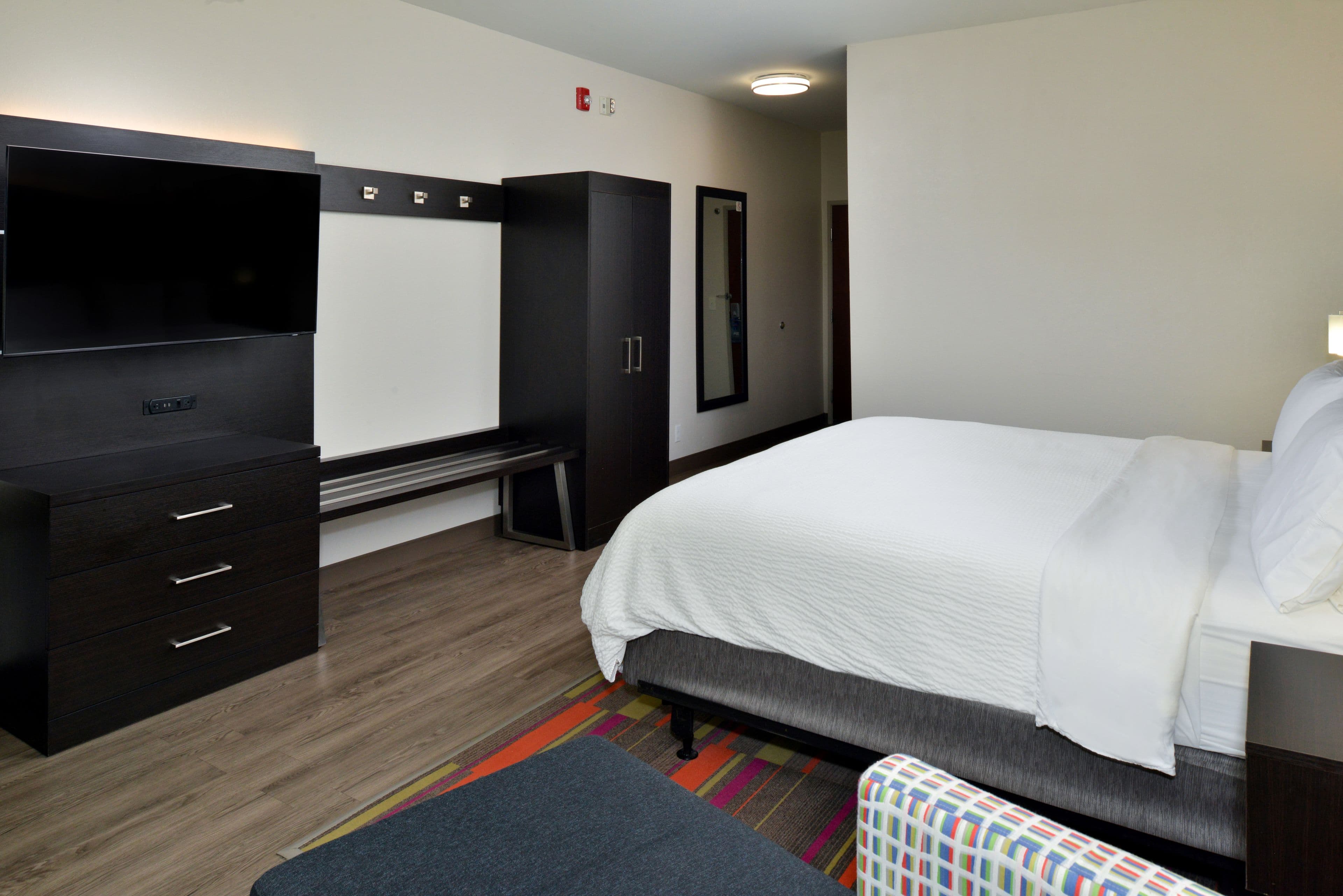 Holiday Inn Express & Suites Carthage — 12