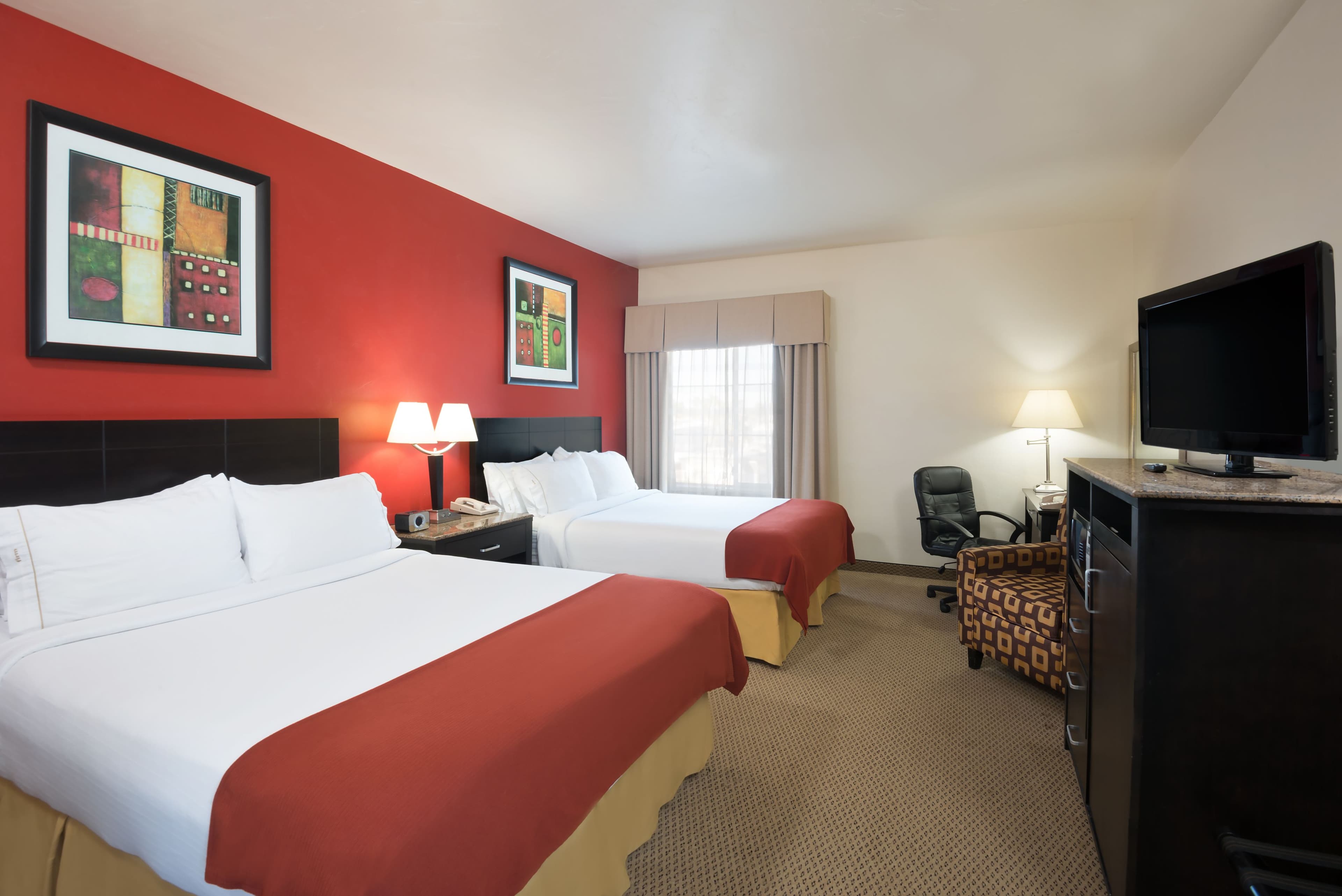 Holiday Inn Express & Suites Casa Grande — 10