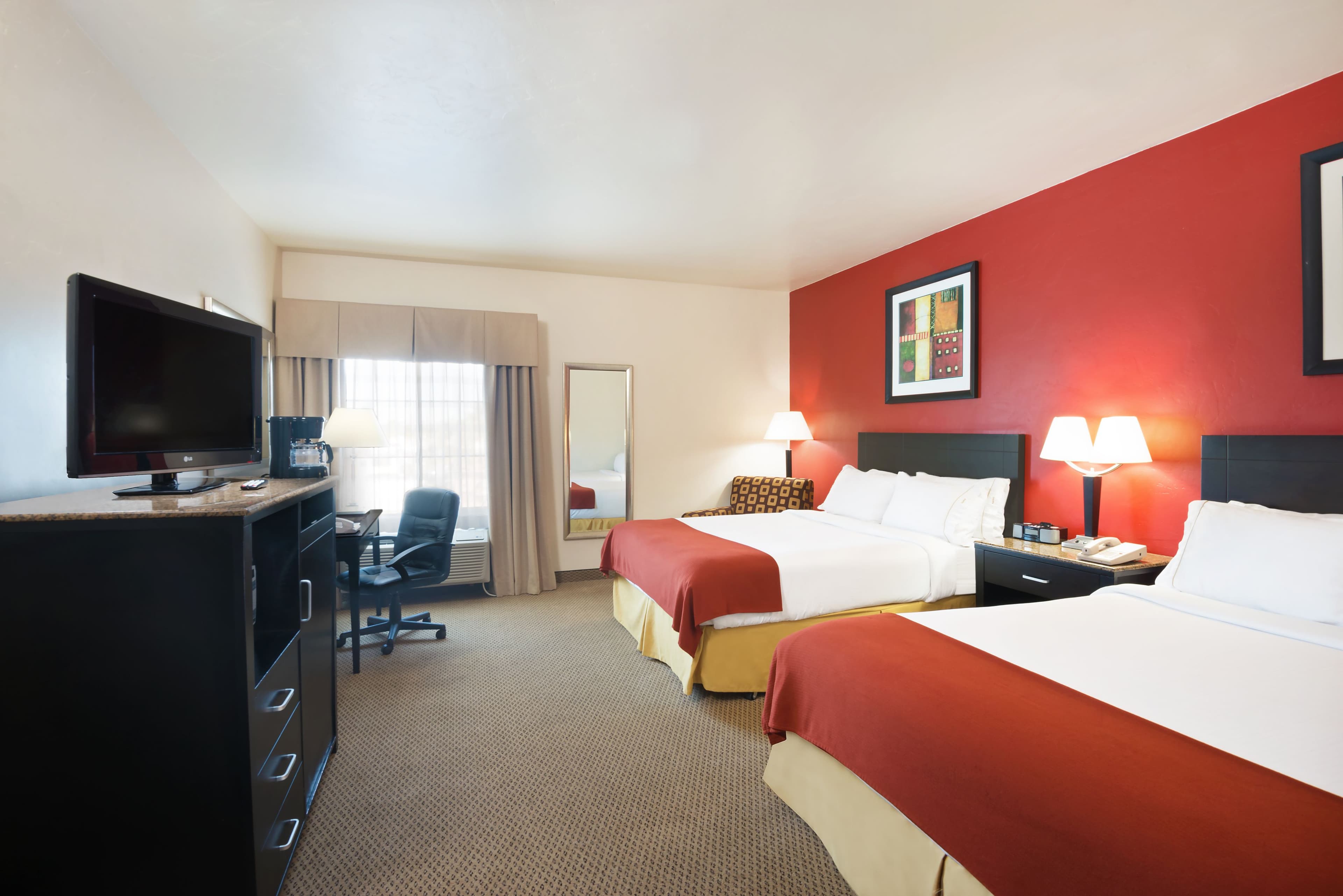 Holiday Inn Express & Suites Casa Grande — 12